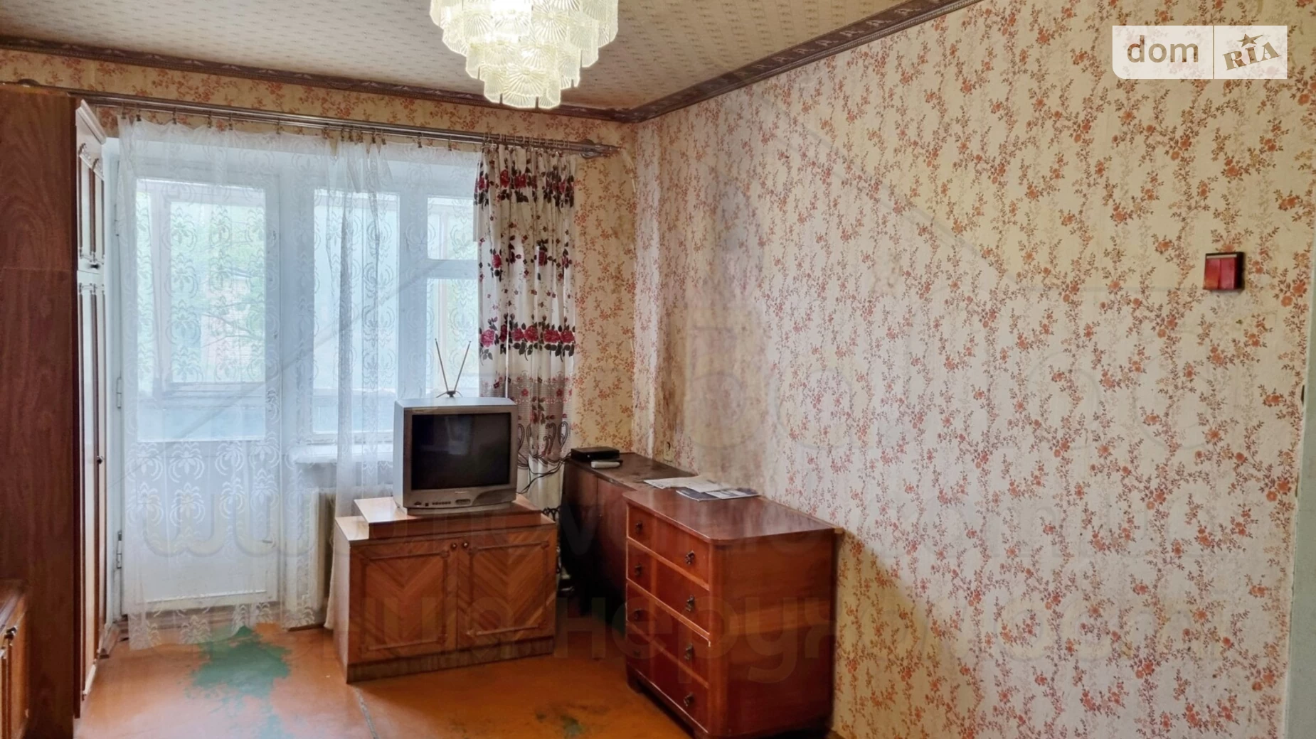 Продается 2-комнатная квартира 45 кв. м в Чернигове, просп. Мира