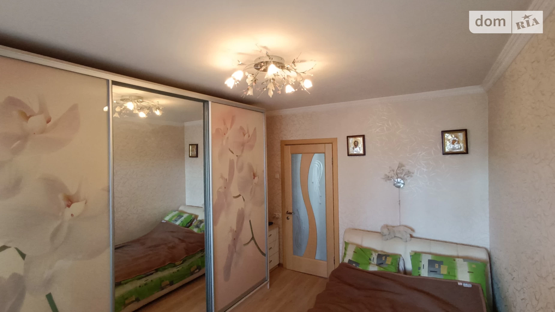 Продается 3-комнатная квартира 65.5 кв. м в Одессе, ул. Скидановская