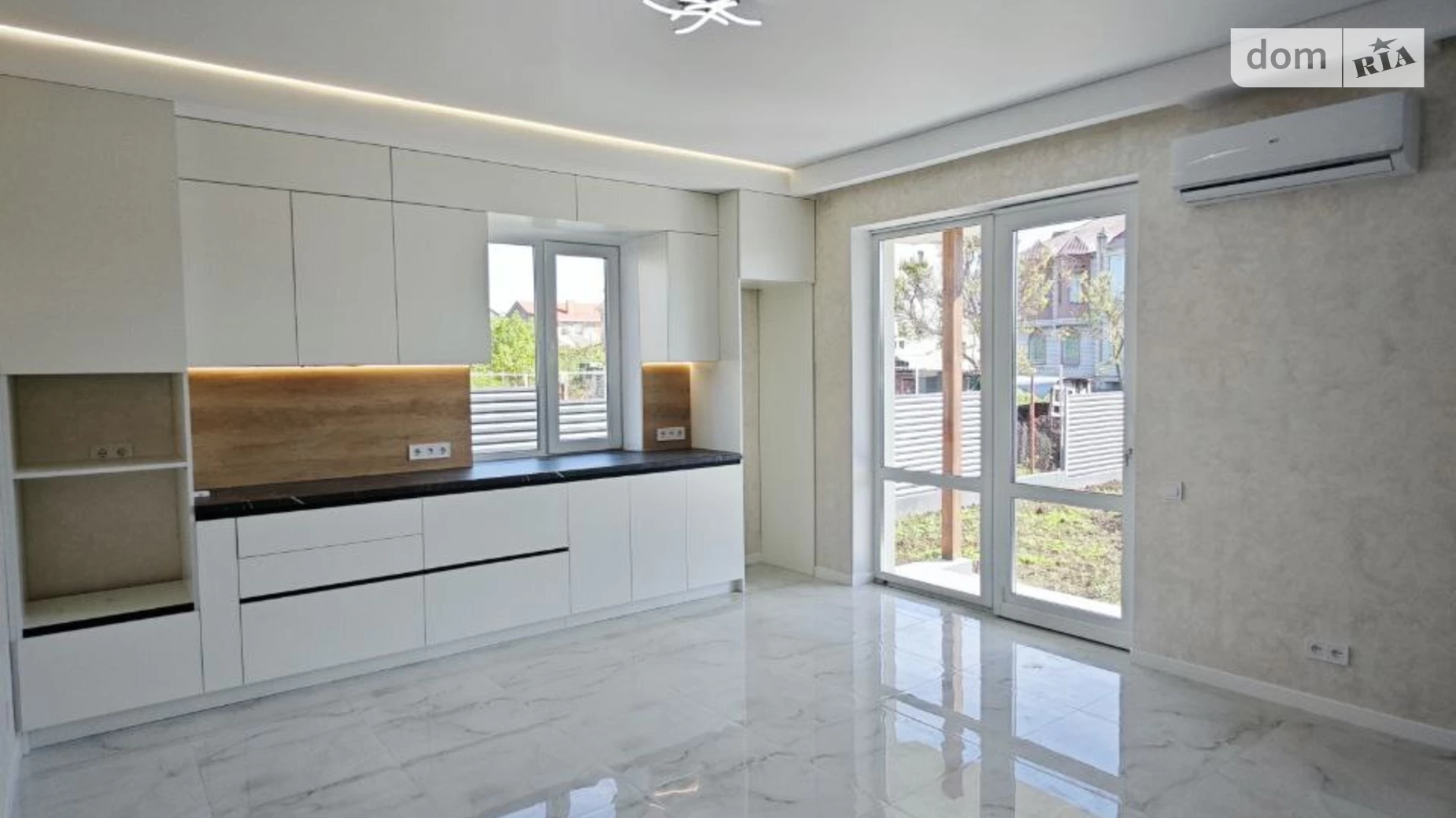 Продается дом на 2 этажа 147 кв. м с балконом, цена: 190000 $ - фото 3