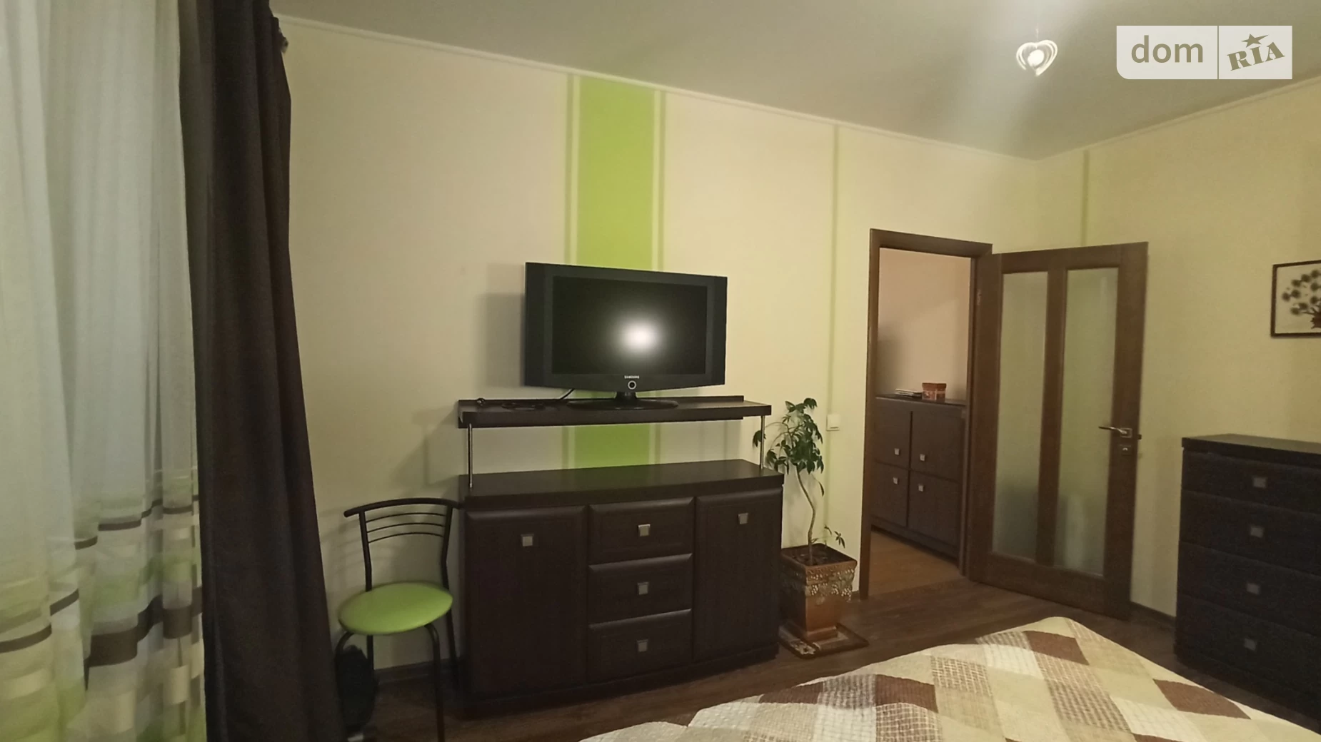 Продается 2-комнатная квартира 80.4 кв. м в Львове, ул. Пасечная, 171