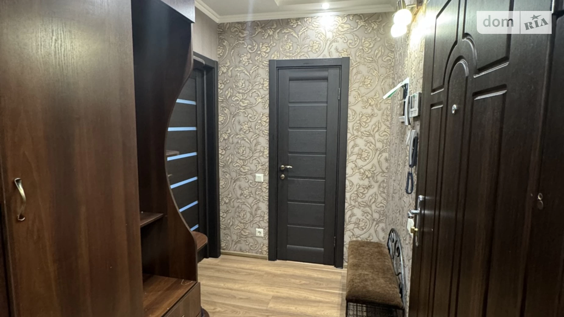 Продается 3-комнатная квартира 80 кв. м в Ирпене, ул. Котляревского, 31Б