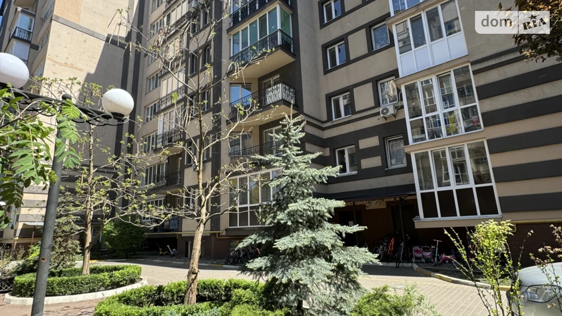 Продается 3-комнатная квартира 80 кв. м в Ирпене, ул. Котляревского, 31Б