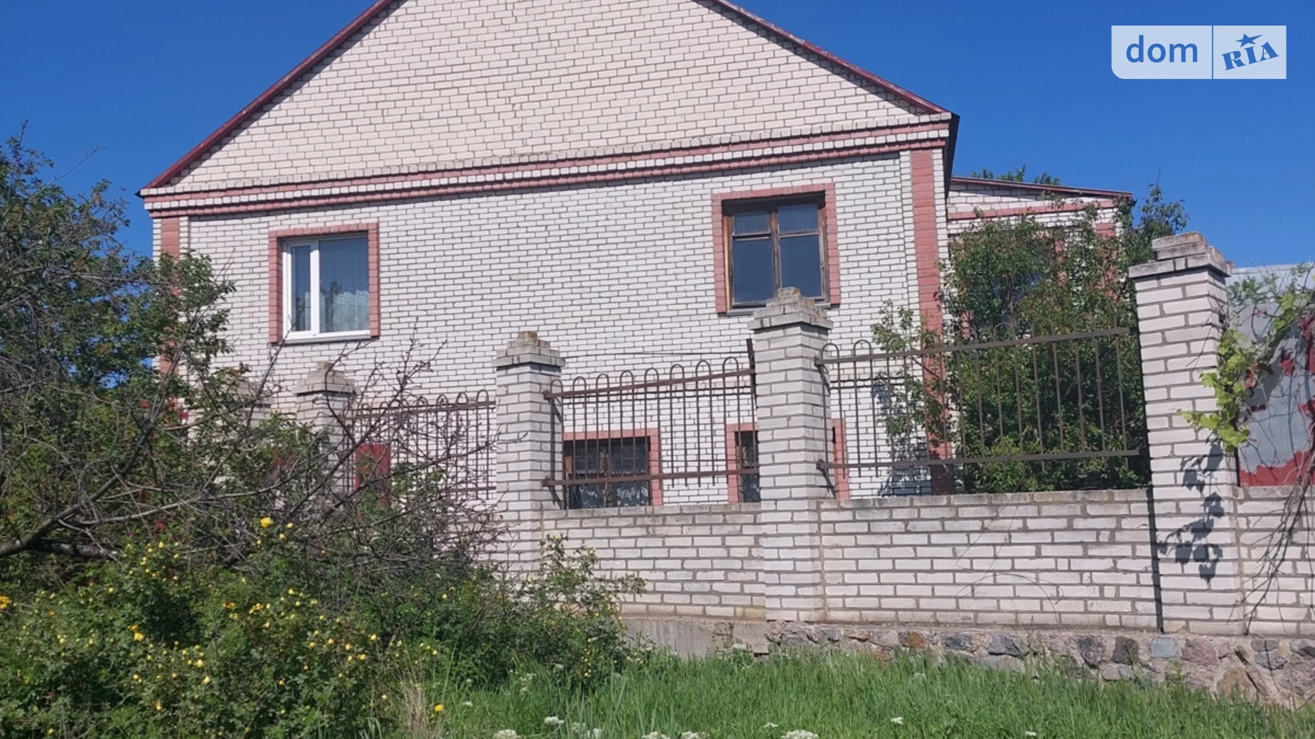 Продается дом на 2 этажа 215.9 кв. м с верандой, цена: 55000 $ - фото 2