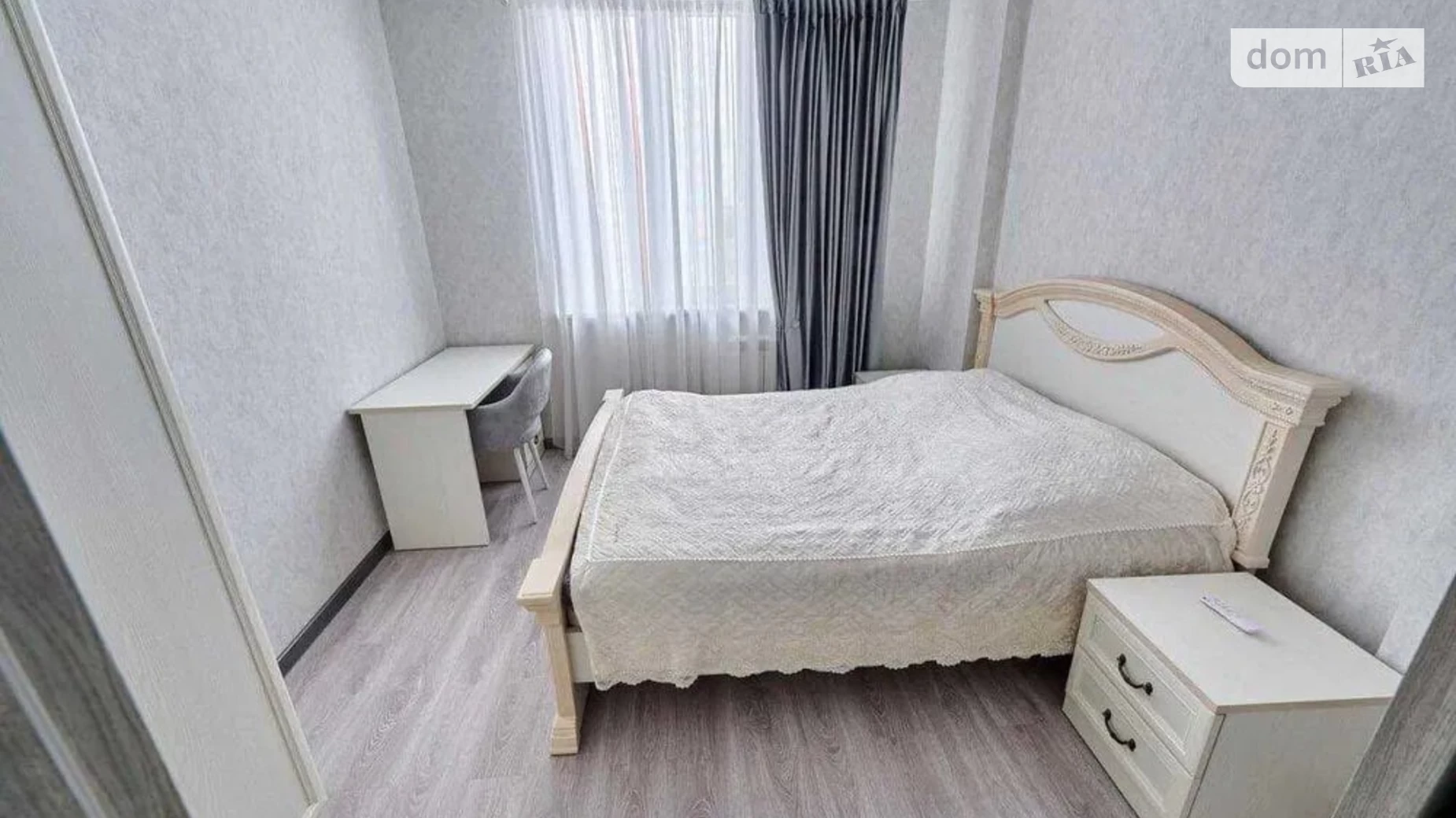 Продается 2-комнатная квартира 77 кв. м в Киеве, ул. Драгоманова, 40Е - фото 3