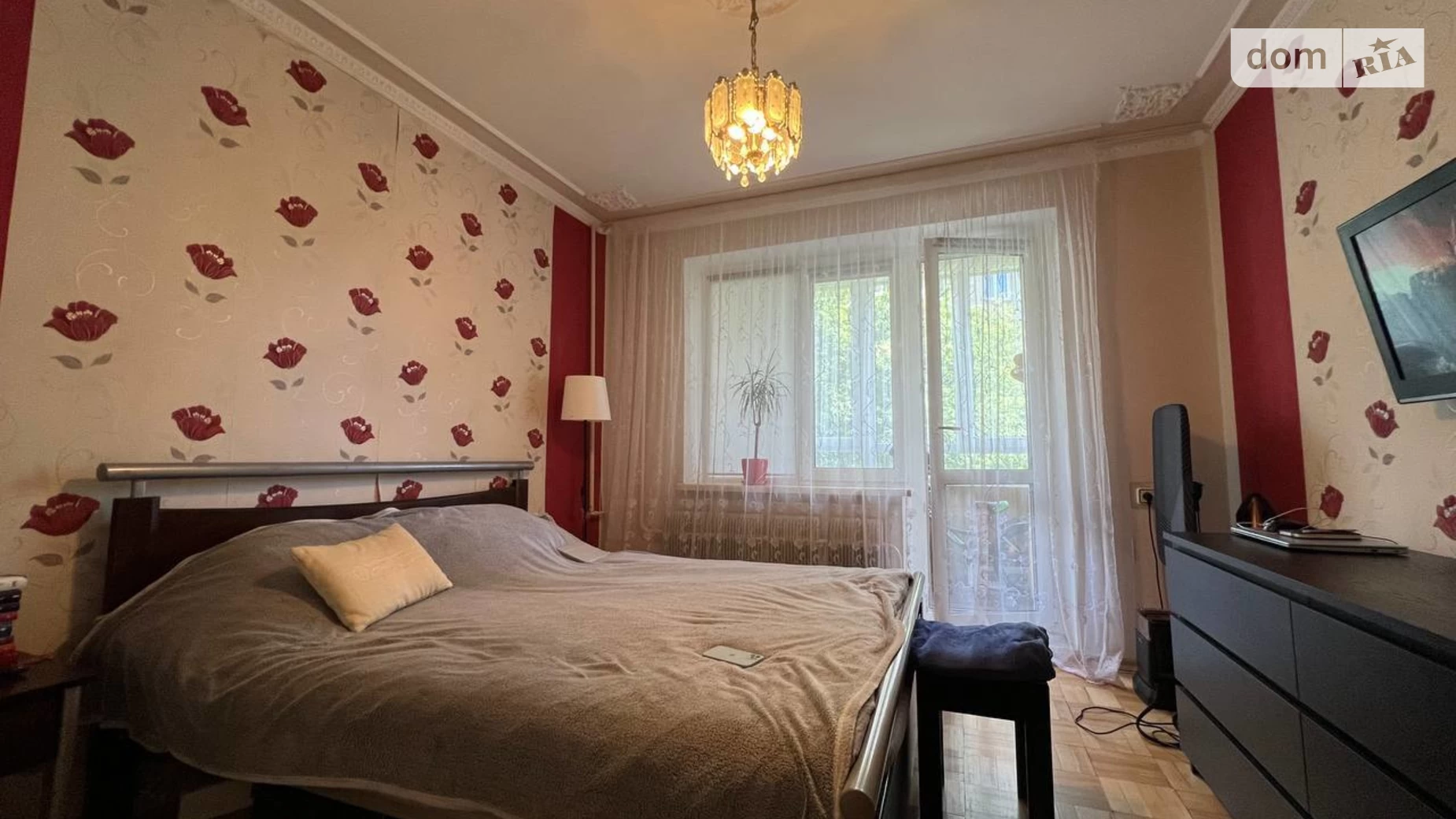 Продается 3-комнатная квартира 66 кв. м в Львове