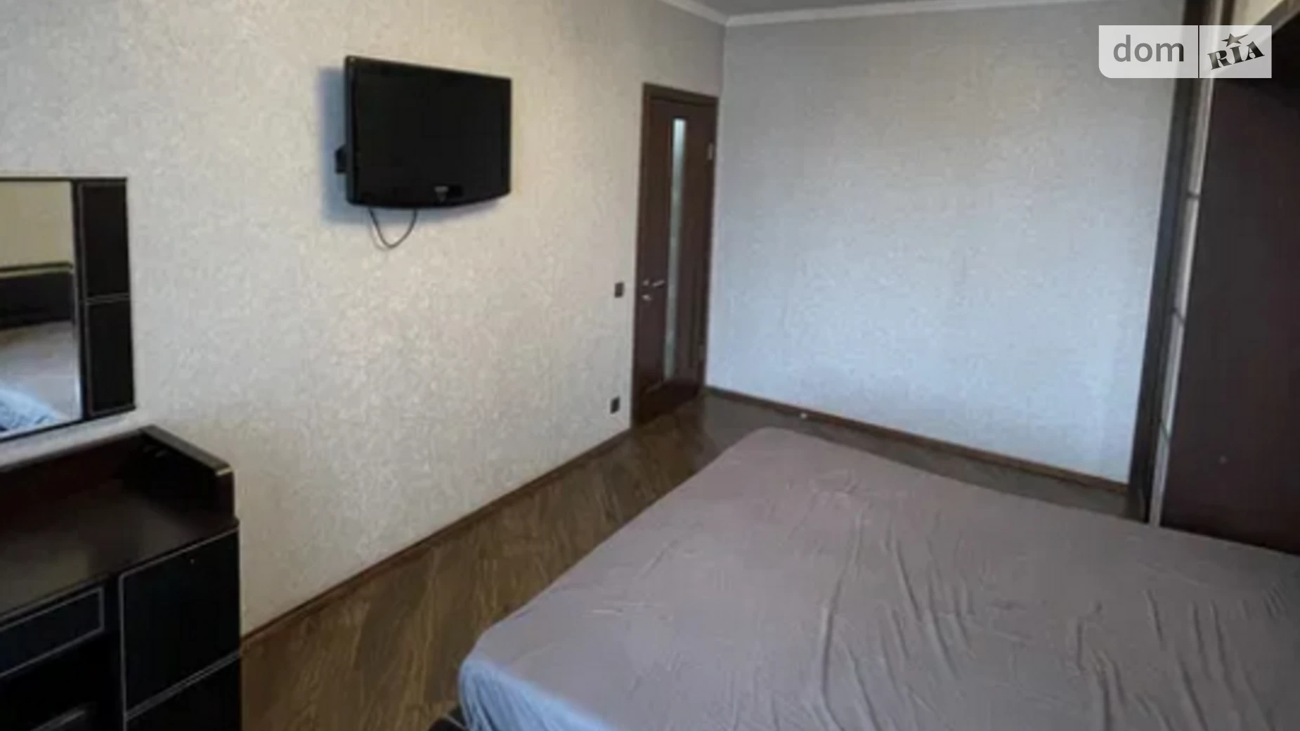 Продается 3-комнатная квартира 72 кв. м в Харькове, ул. Волонтерская
