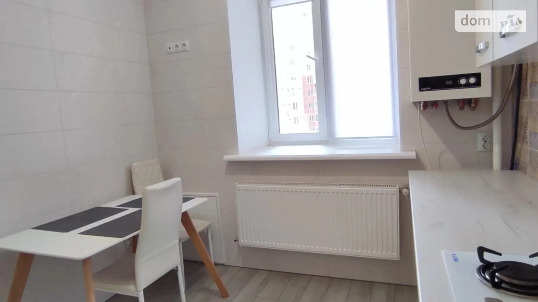 Продается 1-комнатная квартира 40 кв. м в Виннице, ул. Академика Янгеля