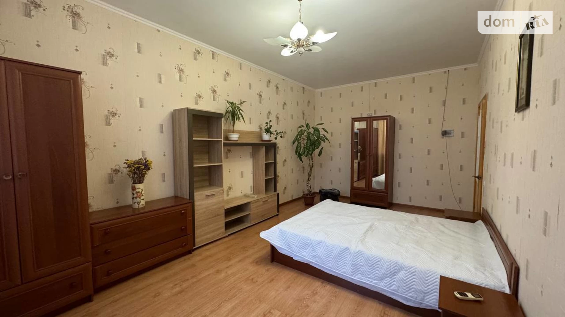 Продается 1-комнатная квартира 45 кв. м в Одессе, ул. Люстдорфская дорога, 55/2 - фото 2