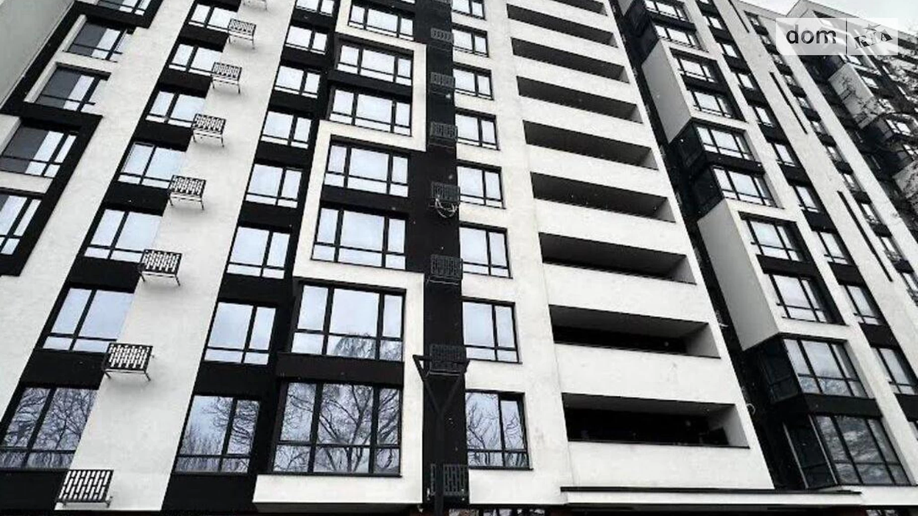 Продается 3-комнатная квартира 91 кв. м в Ивано-Франковске, ул. Ленкавского, 34 корпус 2