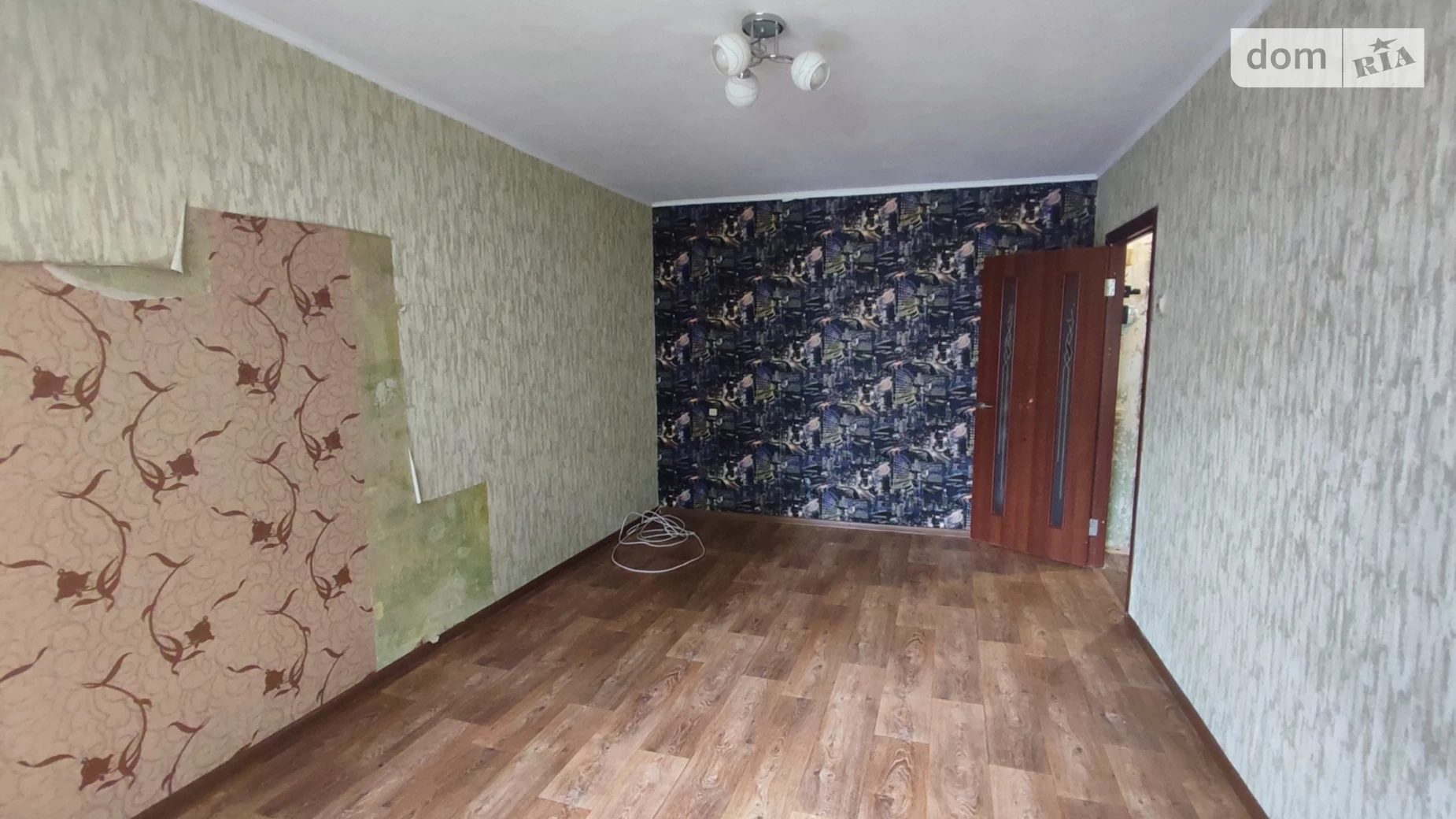 Продается 1-комнатная квартира 30.8 кв. м в Чернигове