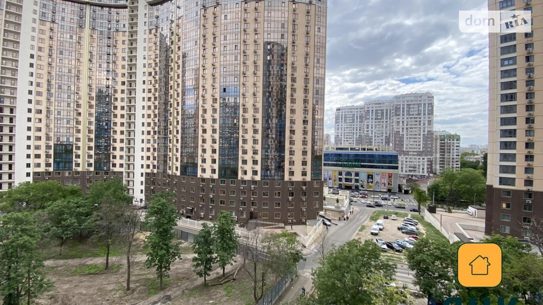 Продается 1-комнатная квартира 42 кв. м в Одессе
