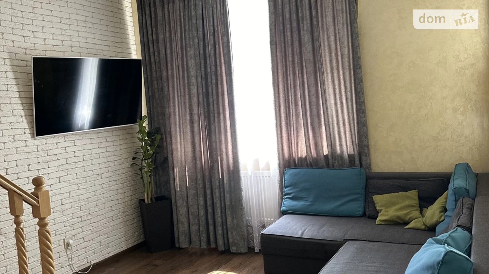 Продается 3-комнатная квартира 120 кв. м в Ровно