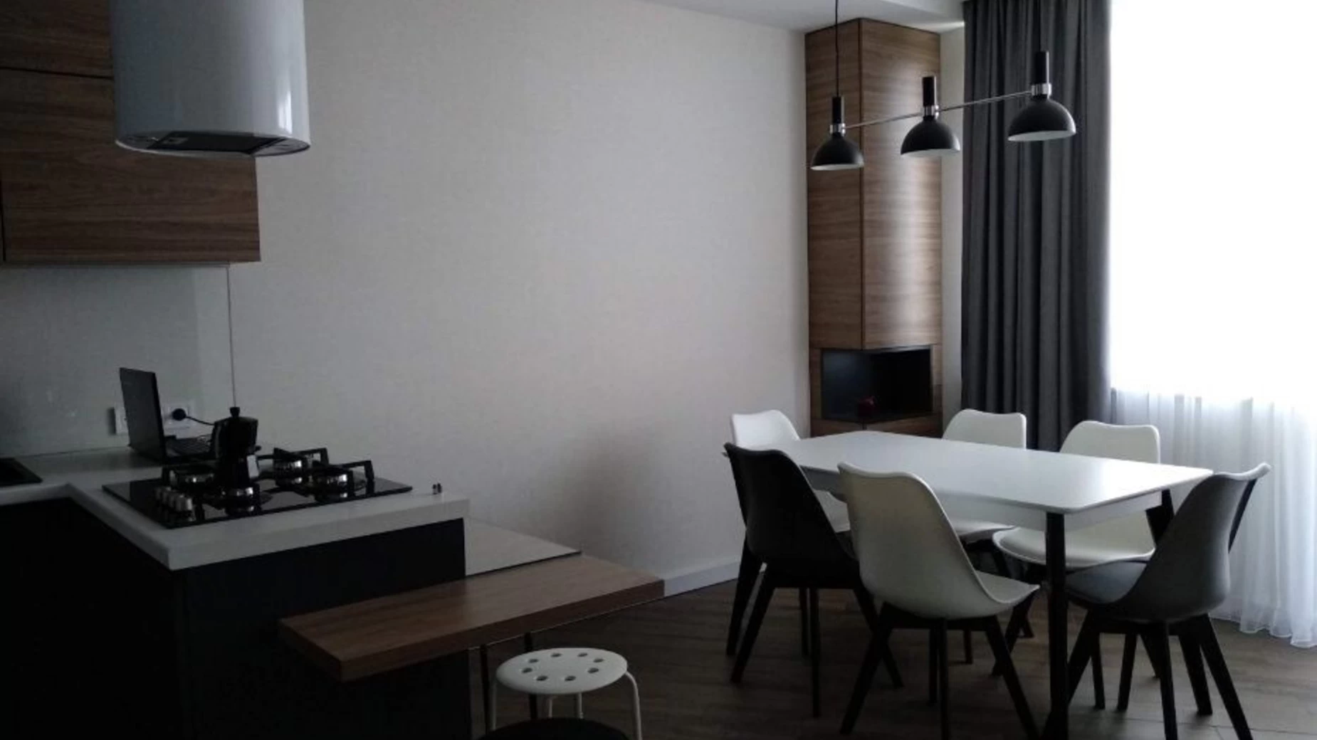 Продается 2-комнатная квартира 90 кв. м в Львове