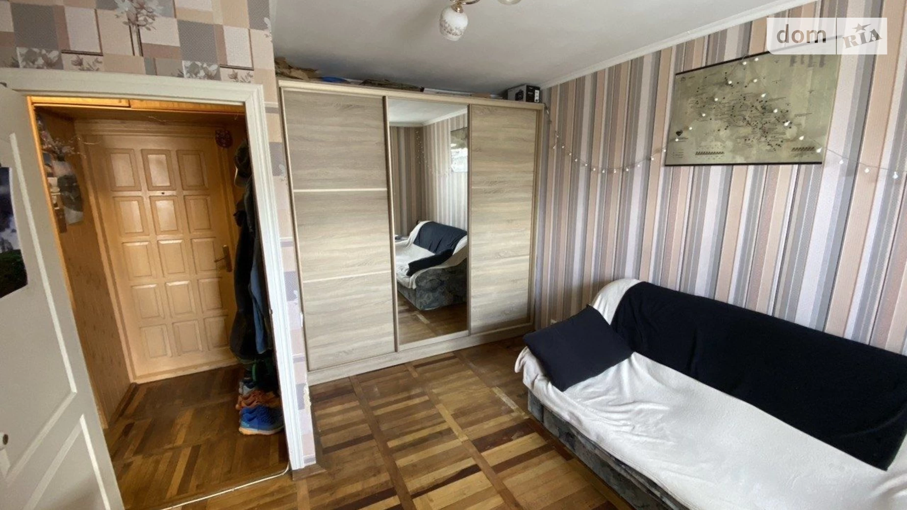Продается 1-комнатная квартира 25 кв. м в Ивано-Франковске