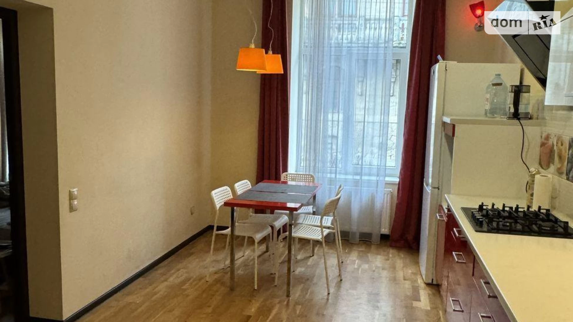 Продается 2-комнатная квартира 65 кв. м в Львове