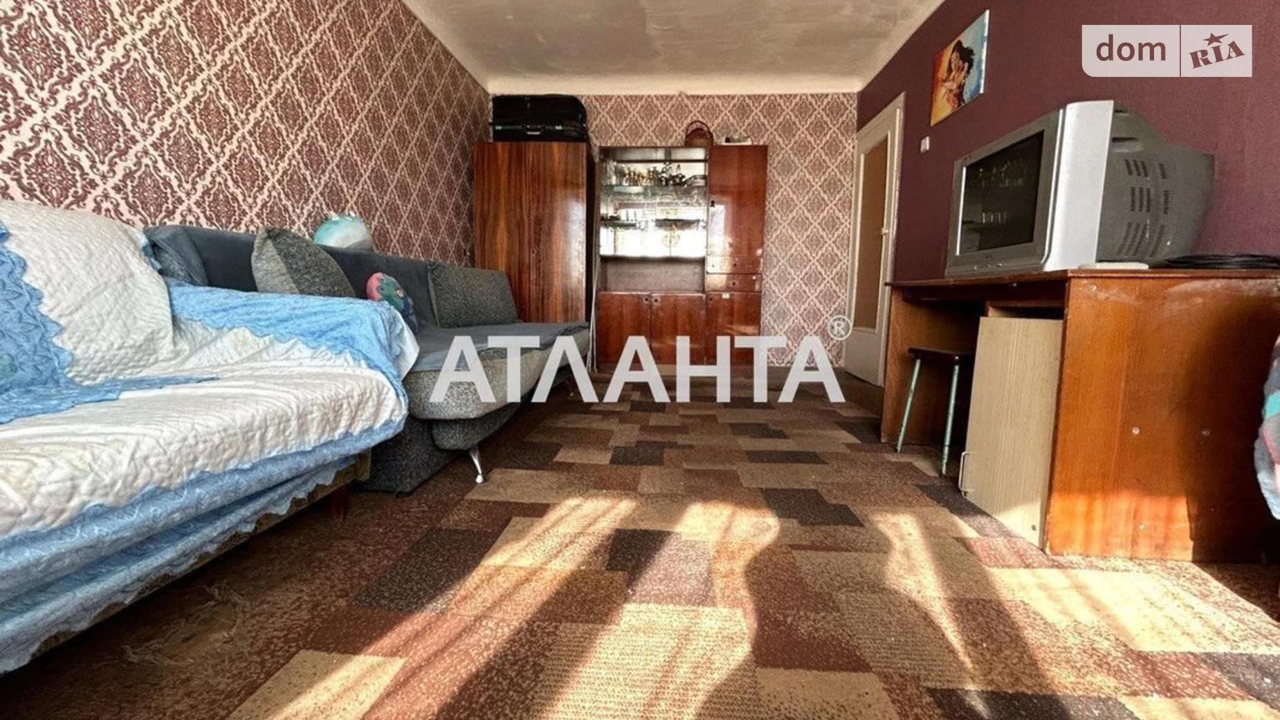 Продається 2-кімнатна квартира 63.4 кв. м у Чернівцях, вул. Головна