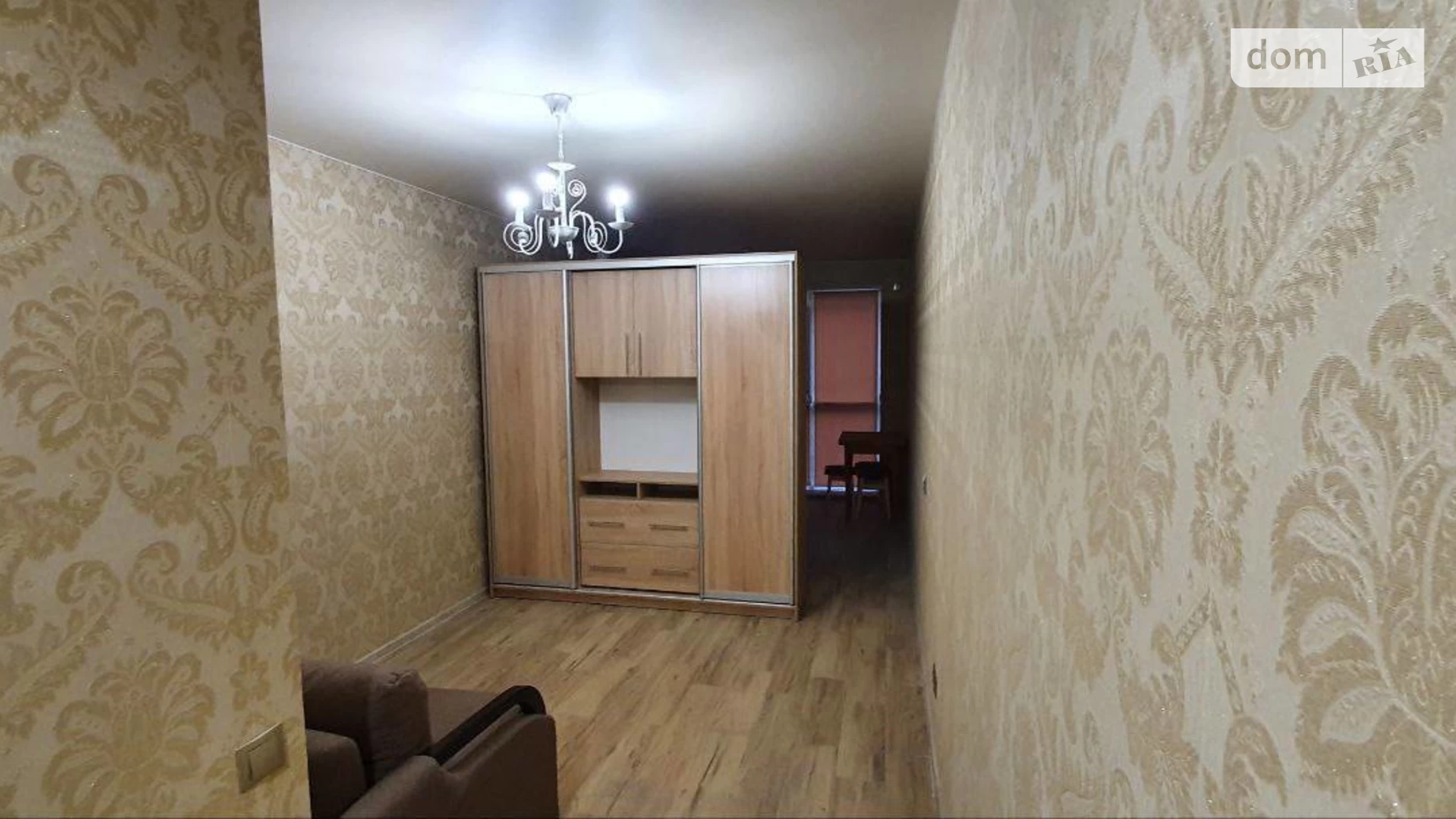Продается 1-комнатная квартира 26 кв. м в Киеве, ул. Каменская, 123