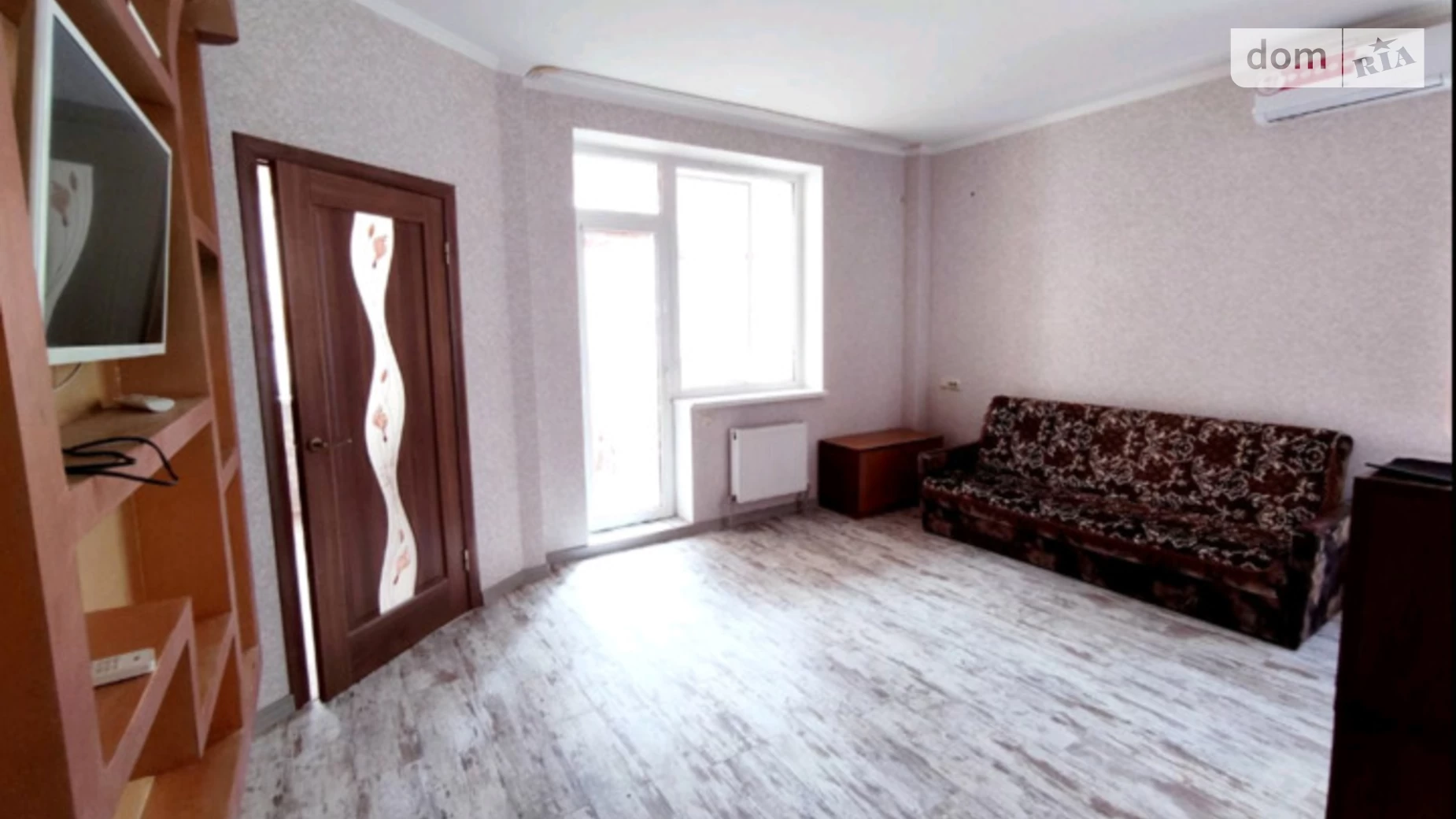 Продається 1-кімнатна квартира 42 кв. м у Одесі, вул. Владислава Бувалкіна(Генерала Бочарова)