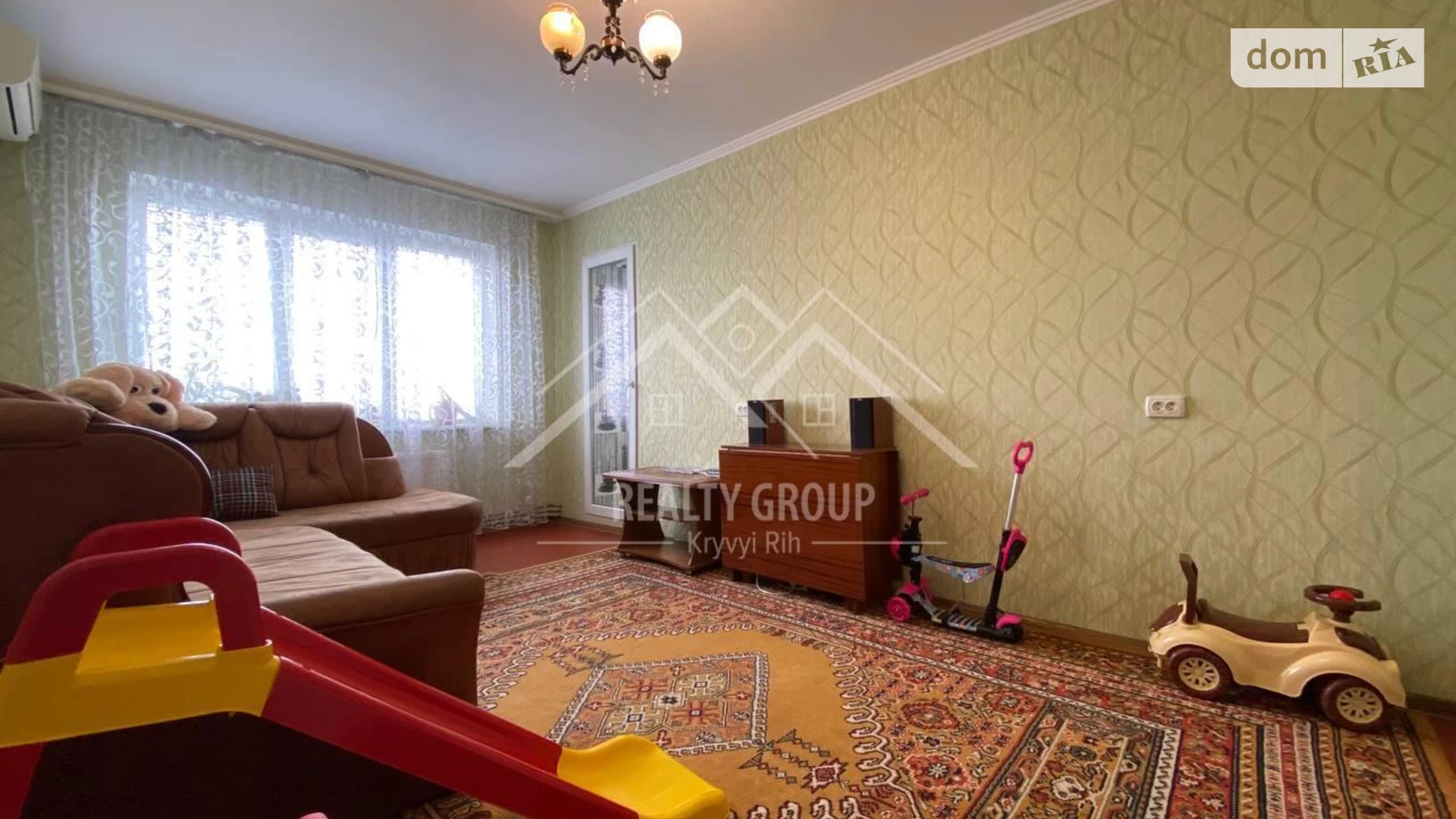 Продается 3-комнатная квартира 63.3 кв. м в Кривом Роге, ул. Соколовская(Панкеева), 19