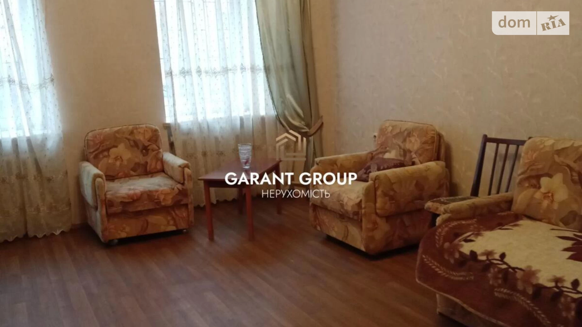 Продается 1-комнатная квартира 43 кв. м в Одессе, ул. Тополевая