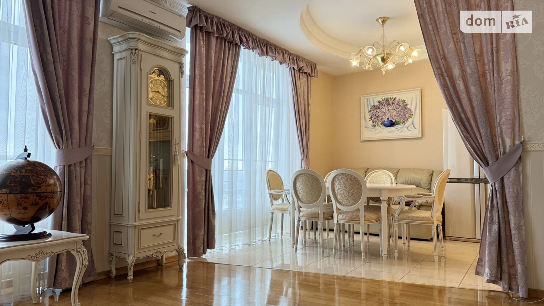 Продается 3-комнатная квартира 128 кв. м в Киеве, ул. Юрия Ильенко, 18Б