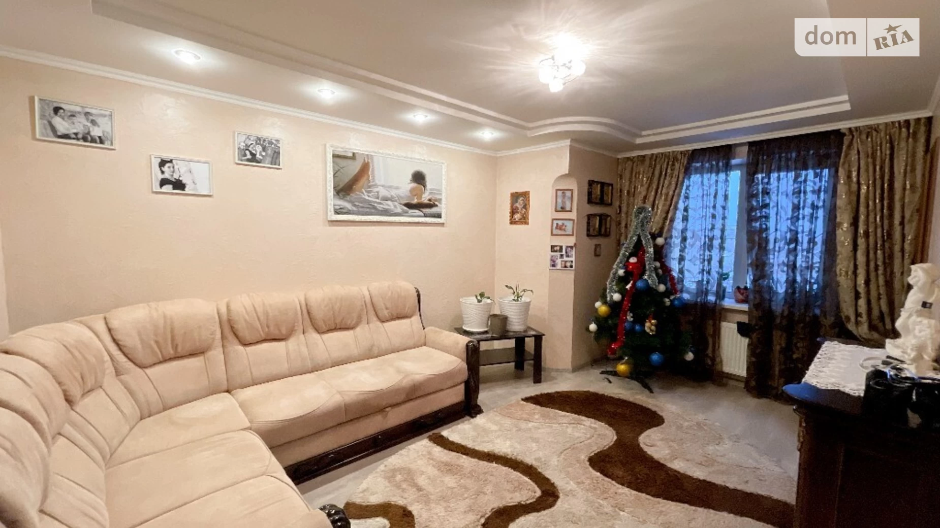 Продается 3-комнатная квартира 150 кв. м в Ровно
