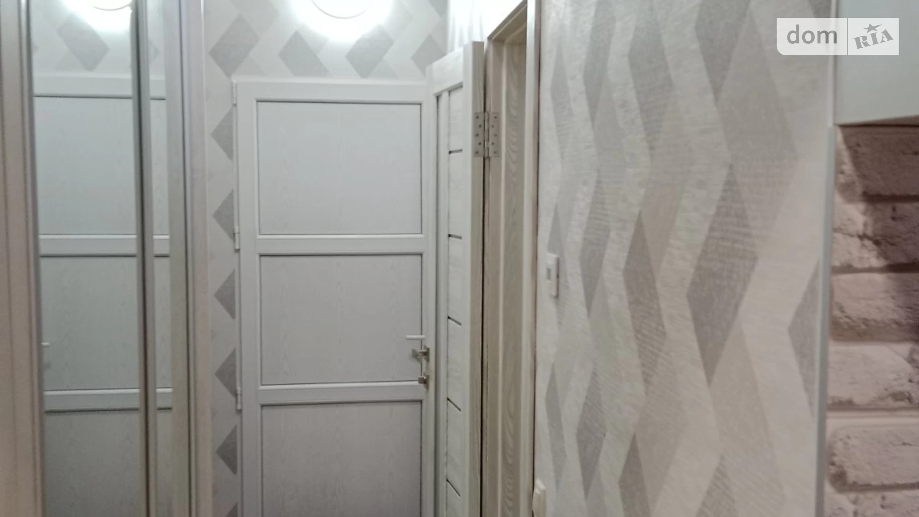 Продается 1-комнатная квартира 26 кв. м в Харькове, ул. Транспортная, 116