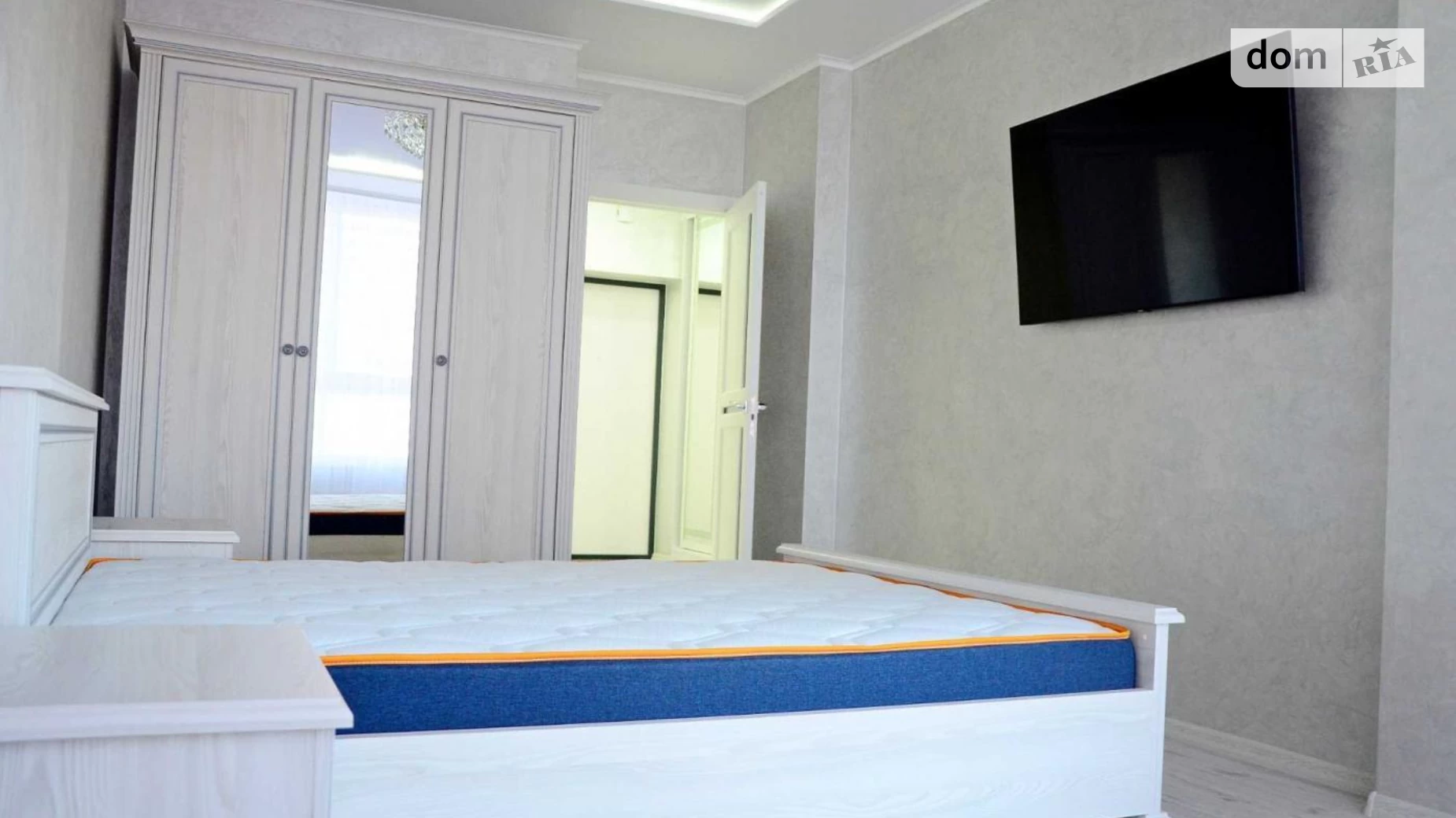 Сдается в аренду 1-комнатная квартира 41 кв. м в Львове, ул. Шевченко Тараса - фото 2