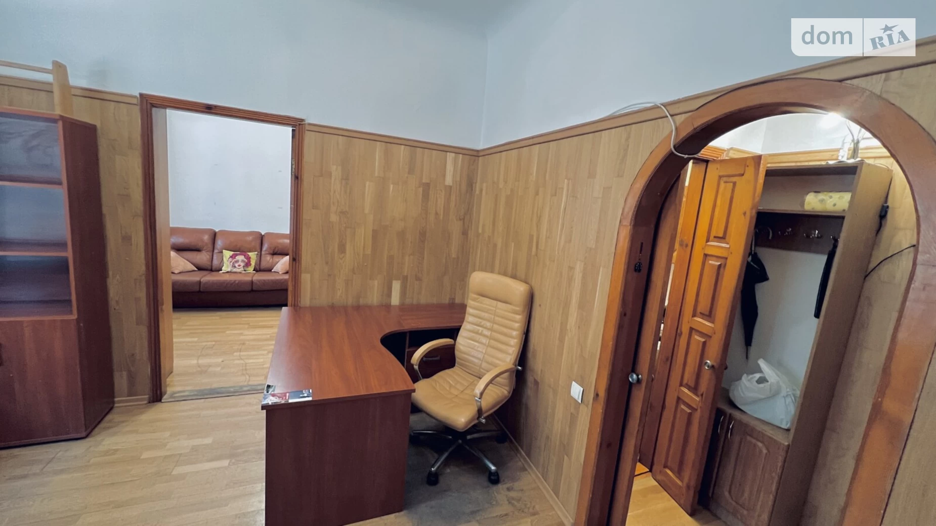 Продается 2-комнатная квартира 32.3 кв. м в Киеве