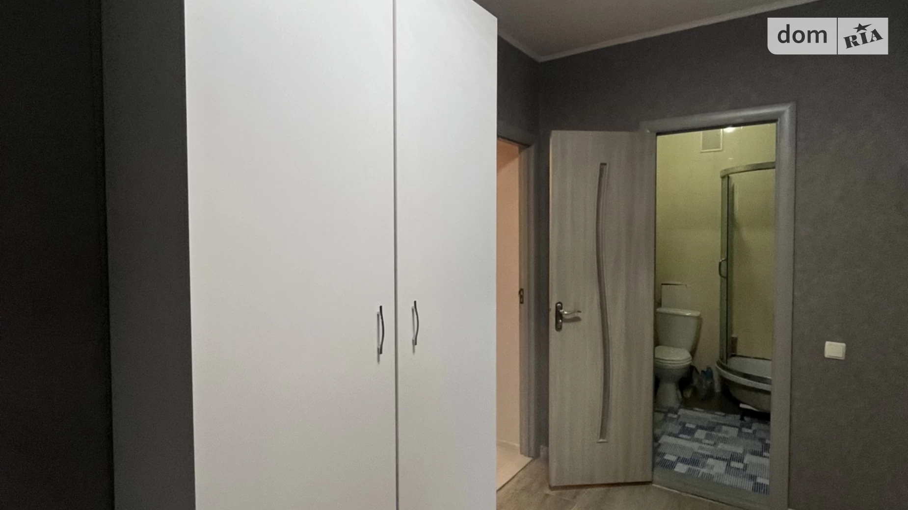 Продается 2-комнатная квартира 62.3 кв. м в Ивано-Франковске, ул. Стуса Василия, 42