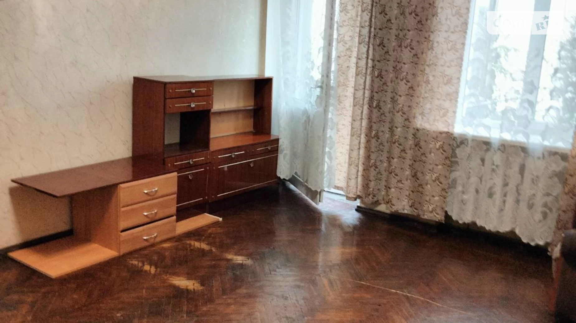 Продается 1-комнатная квартира 34 кв. м в Одессе, ул. Базарная