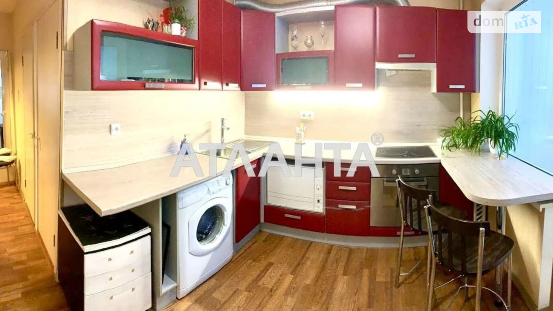 Продается 1-комнатная квартира 34 кв. м в Киеве, ул. Героев Мариуполя(Маршала Якубовского)