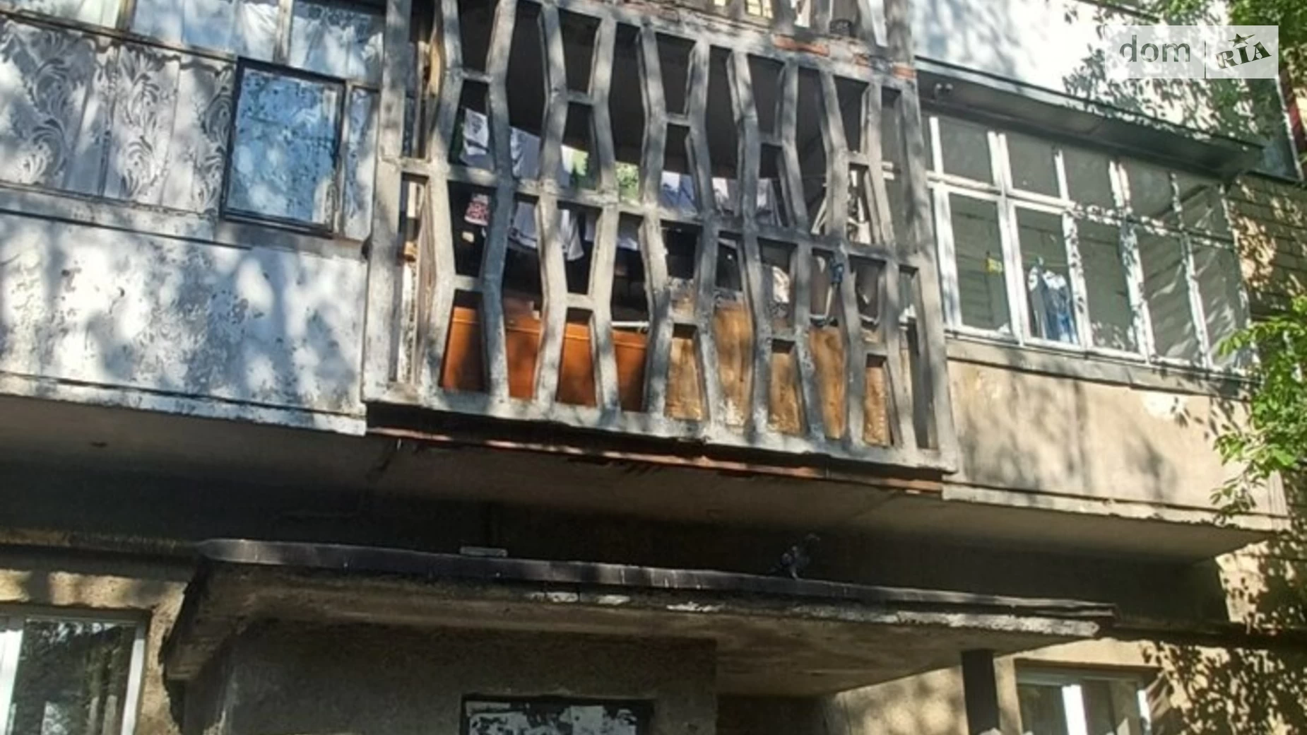Продается 3-комнатная квартира 74.1 кв. м в Черновцах, ул. Главная, 162