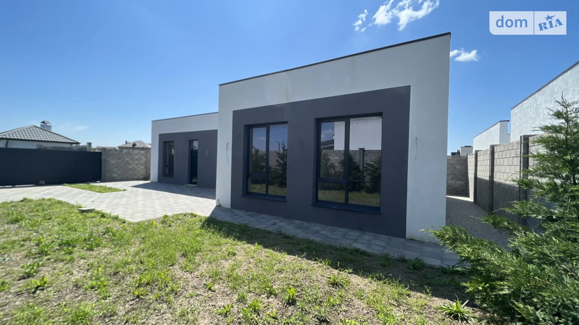 Продается одноэтажный дом 101 кв. м с камином, цена: 105000 $ - фото 2