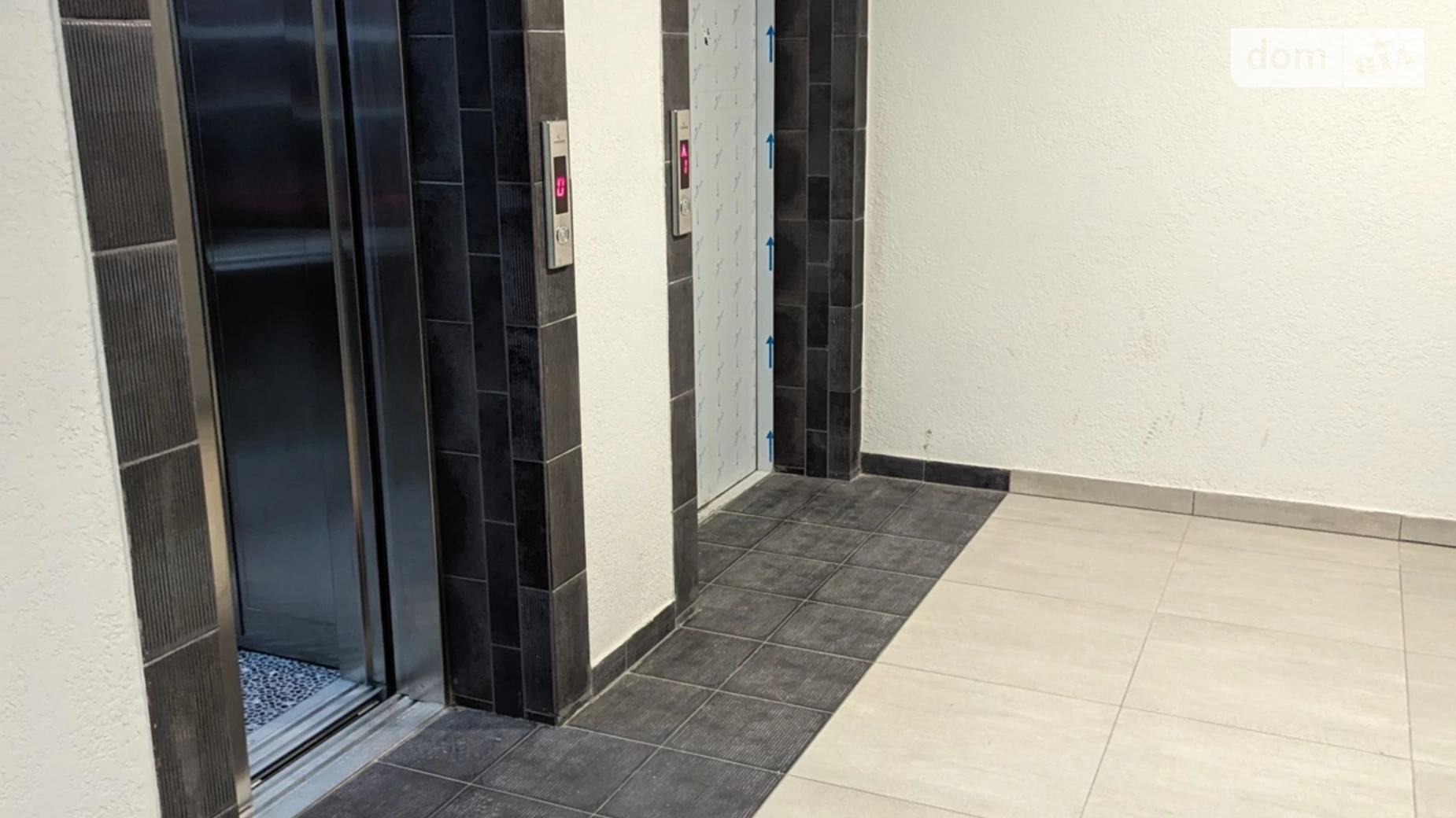 Сдается в аренду офис 624.8 кв. м в бизнес-центре, цена: 4960 $ - фото 2