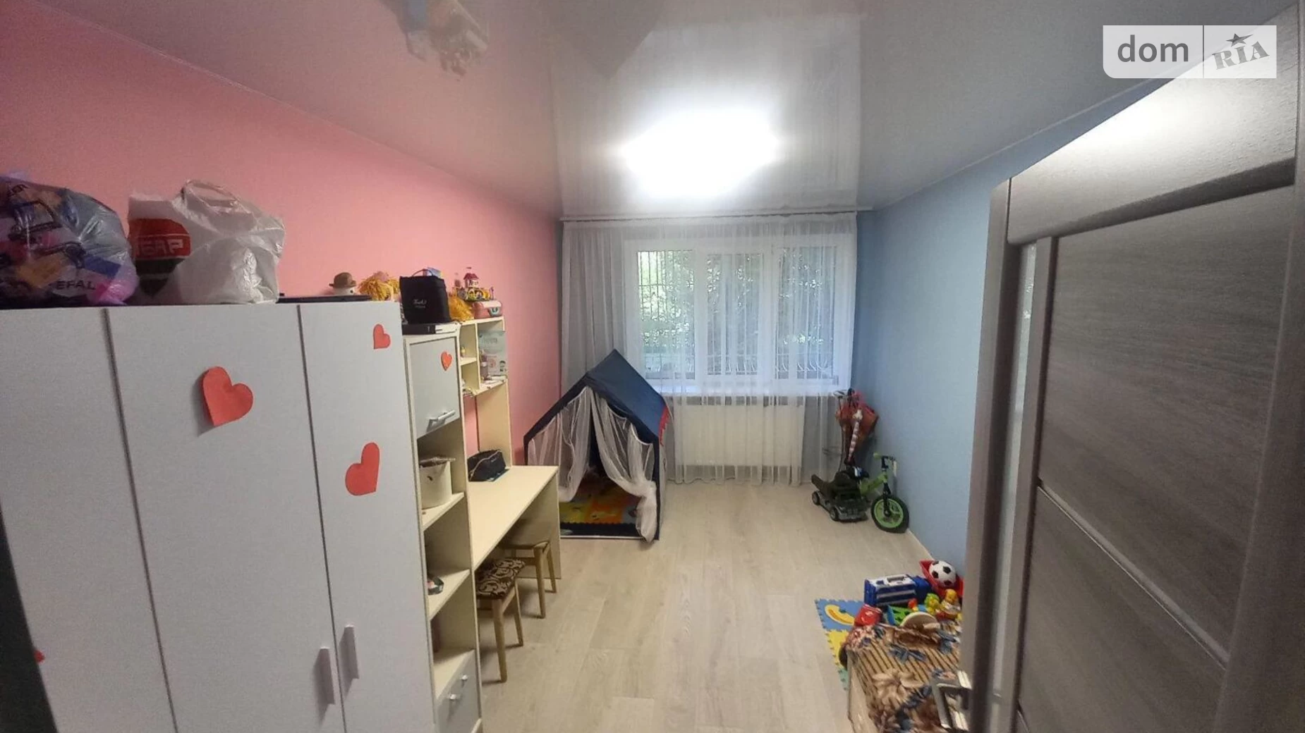 Продается 3-комнатная квартира 70 кв. м в Ужгороде, ул. Грушевского, 37