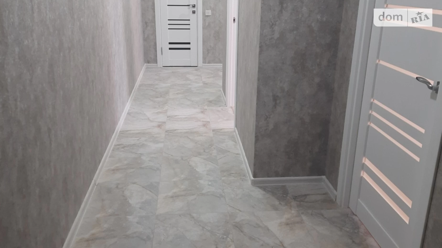 Продається 2-кімнатна квартира 68 кв. м у, цена: 62500 $ - фото 2