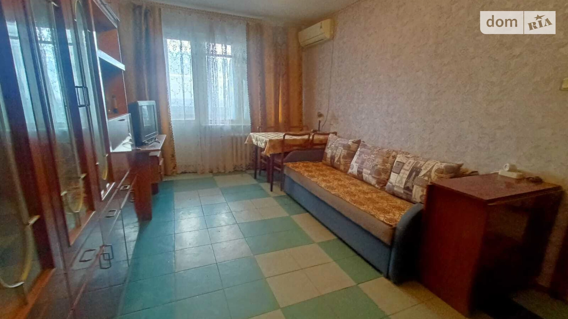 Продается 1-комнатная квартира 34 кв. м в Одессе, ул. Генерала Петрова, 50