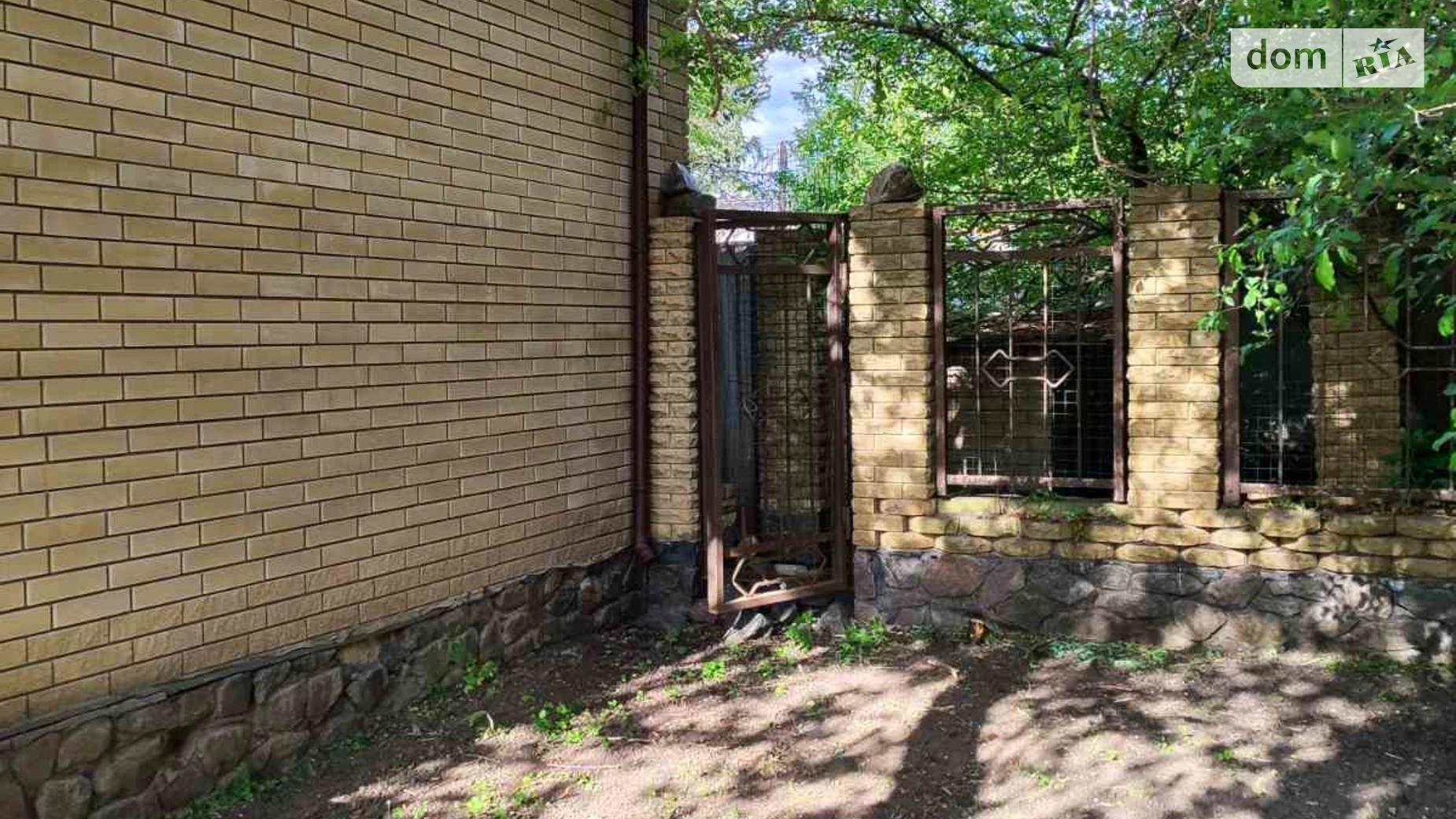 Продается дом на 2 этажа 220 кв. м с мансардой, цена: 83000 $ - фото 3