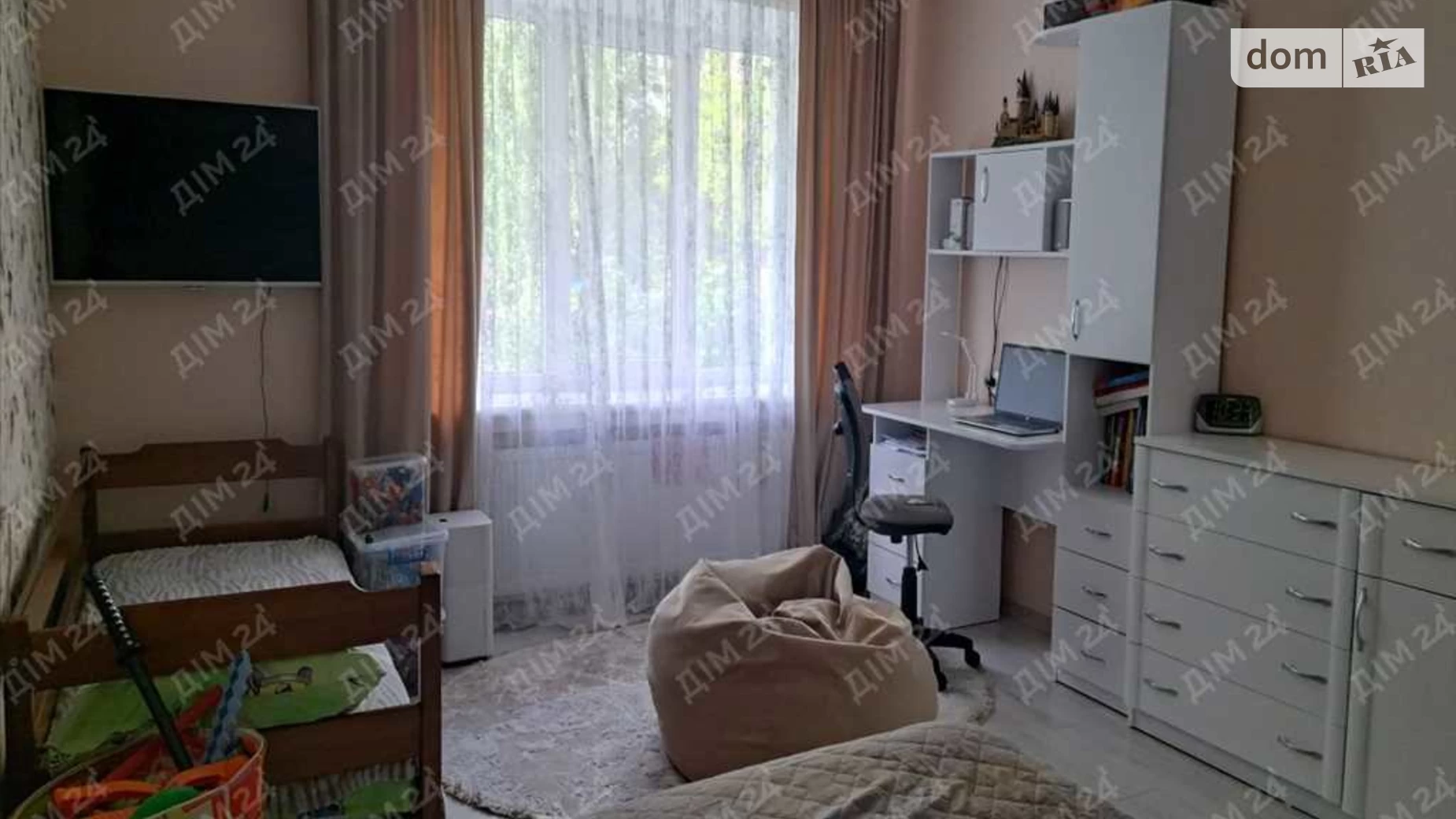 Продается 1-комнатная квартира 39 кв. м в Рассошенцах, ул. Центральная