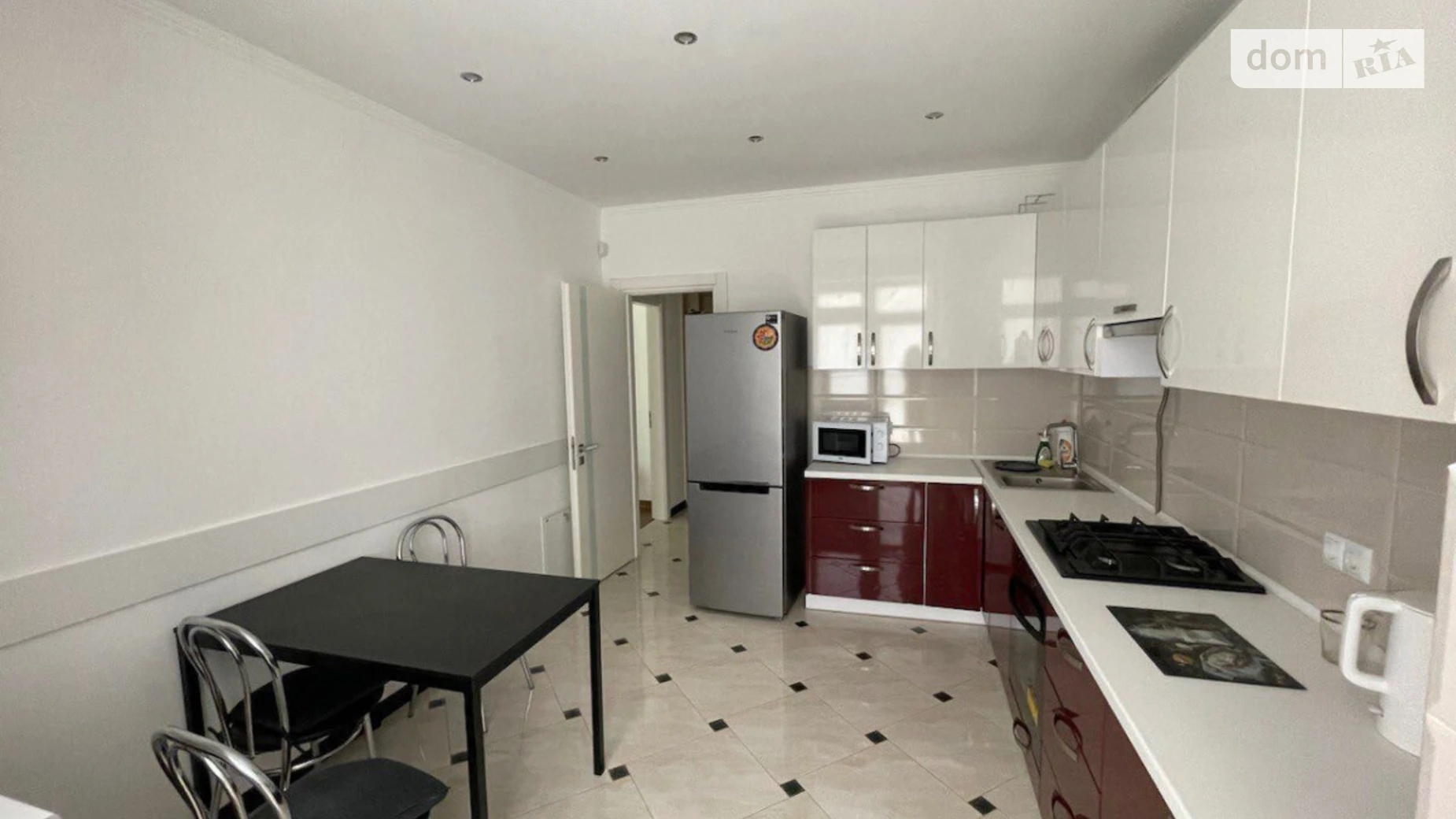 Сдается в аренду 1-комнатная квартира 49 кв. м в Львове, ул. Хмельницкого Богдана - фото 3