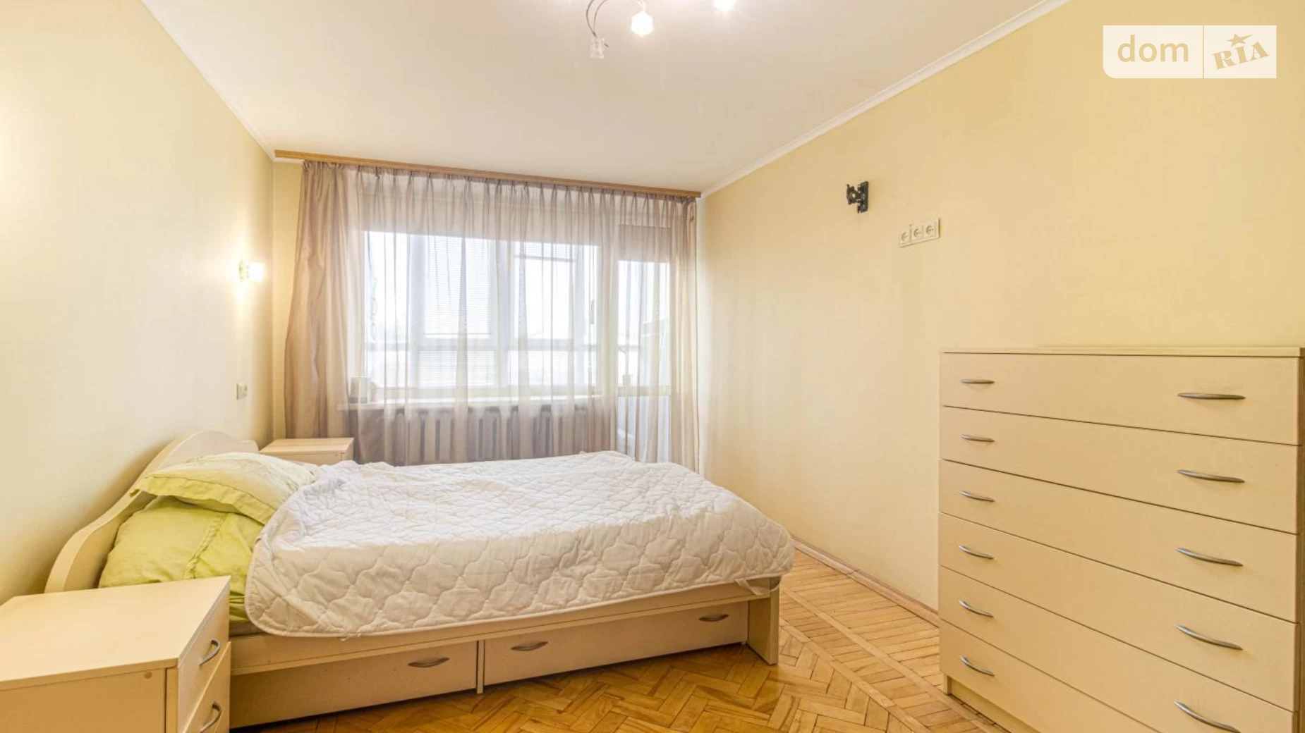 Продається 3-кімнатна квартира 71.7 кв. м у Львові