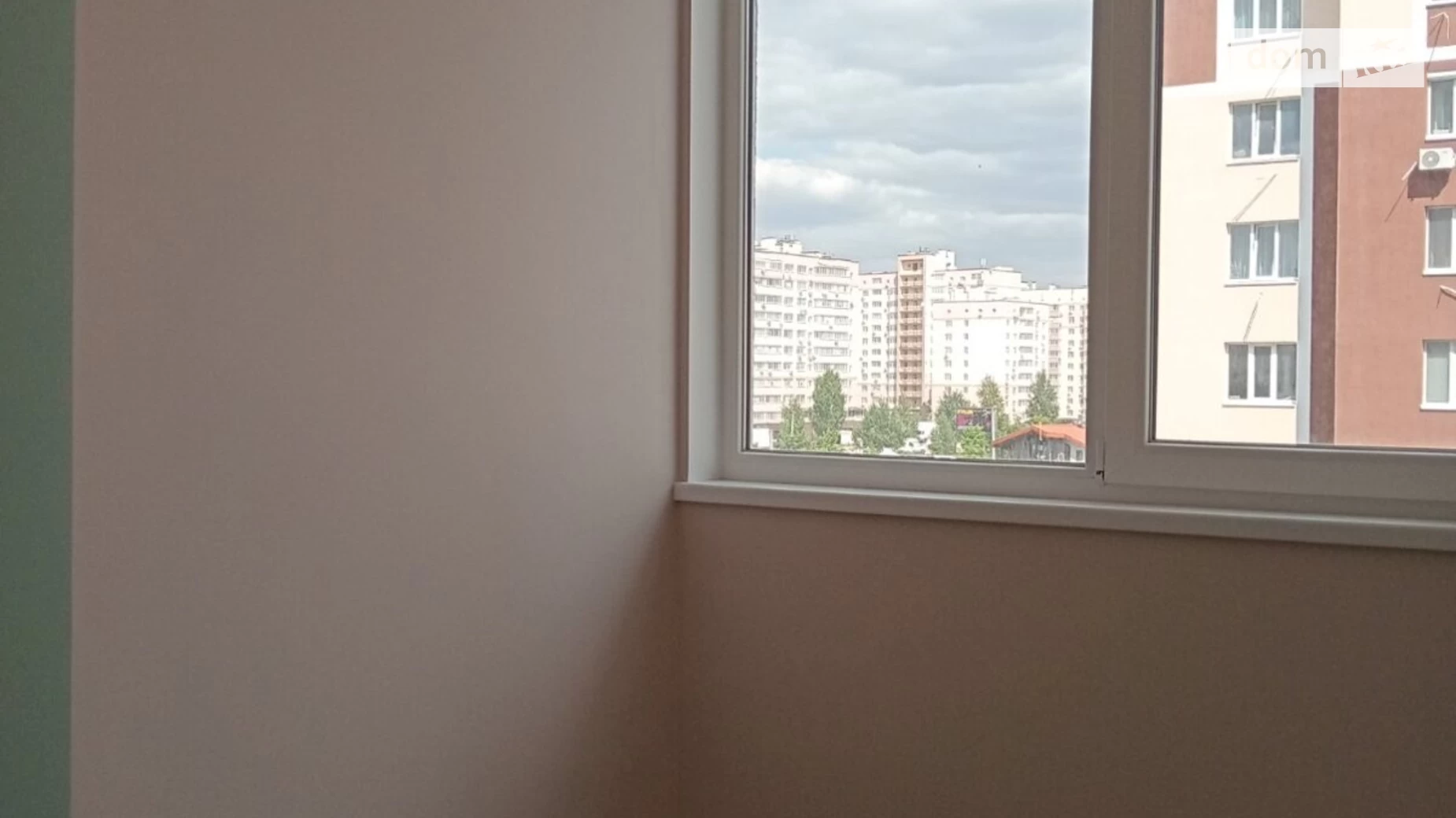 Продается 1-комнатная квартира 48.5 кв. м в Вишневом, ул. Машиностроителей