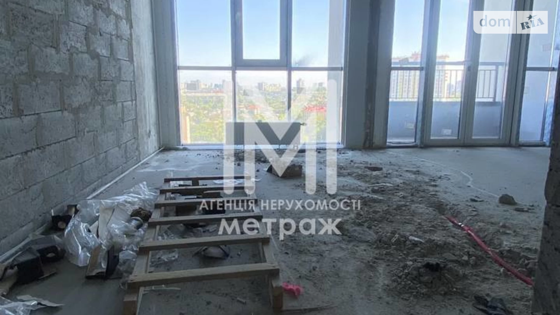 Продается 5-комнатная квартира 152 кв. м в Киеве