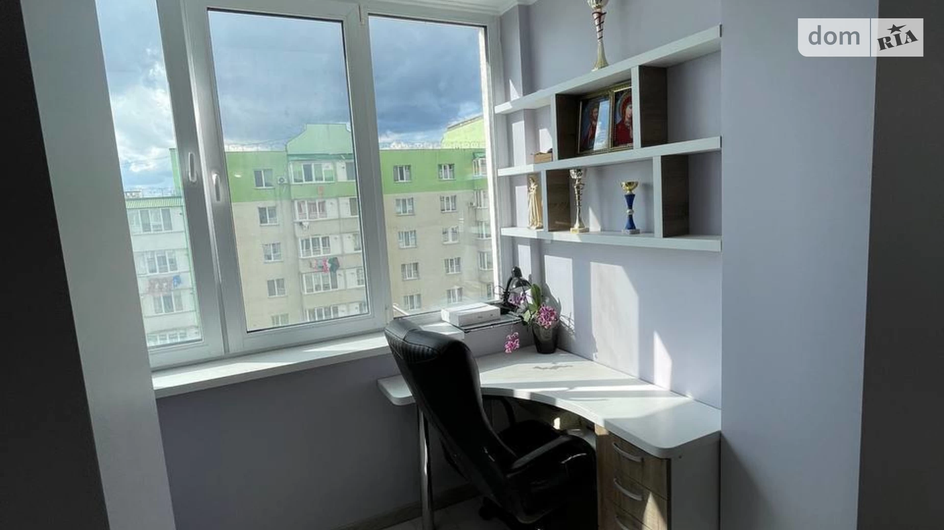 Продается 1-комнатная квартира 45 кв. м в Хмельницком, ул. Трудовая, 5В