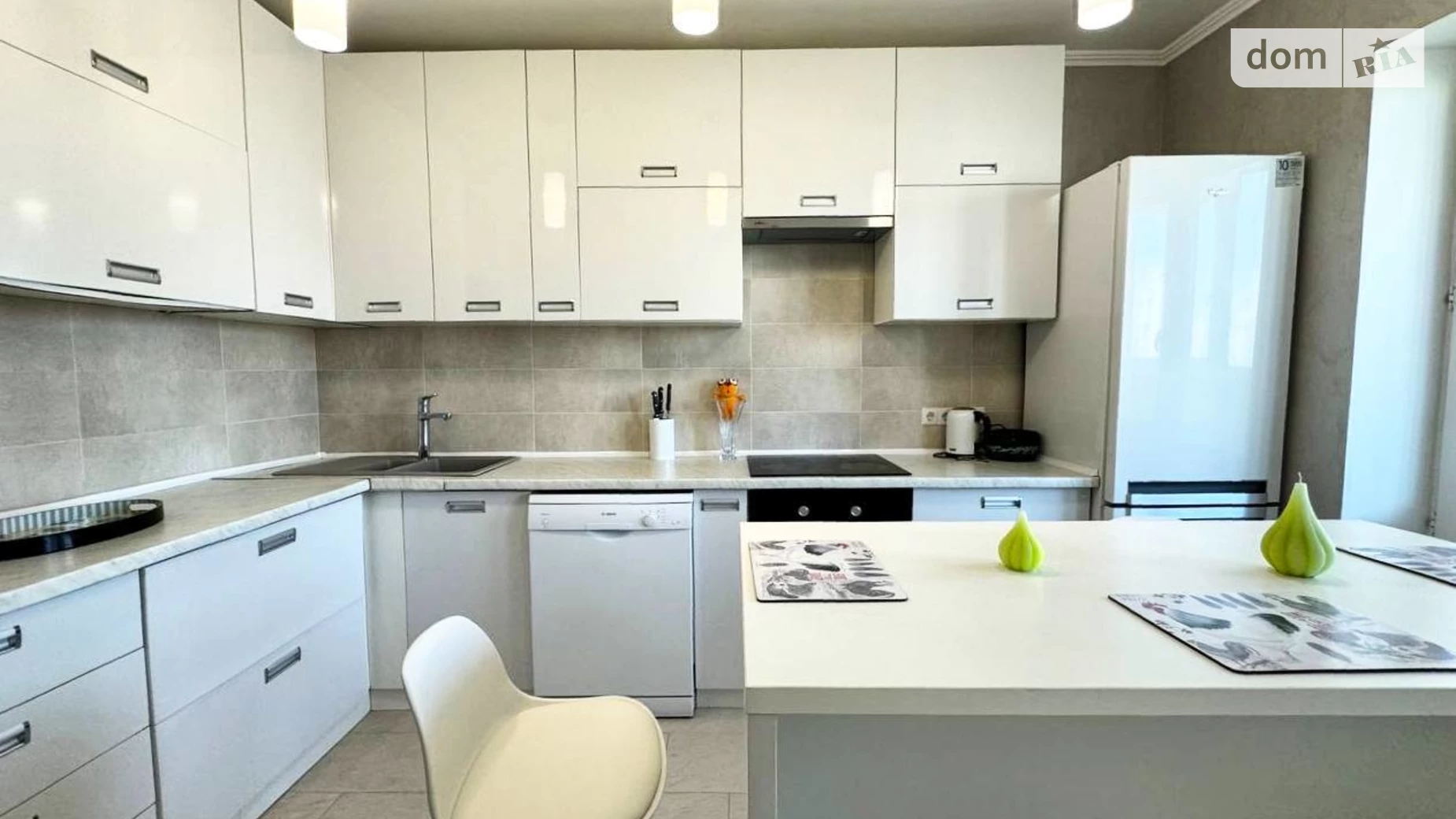 Продается 2-комнатная квартира 103 кв. м в Киеве, ул. Срибнокильская, 2А - фото 3