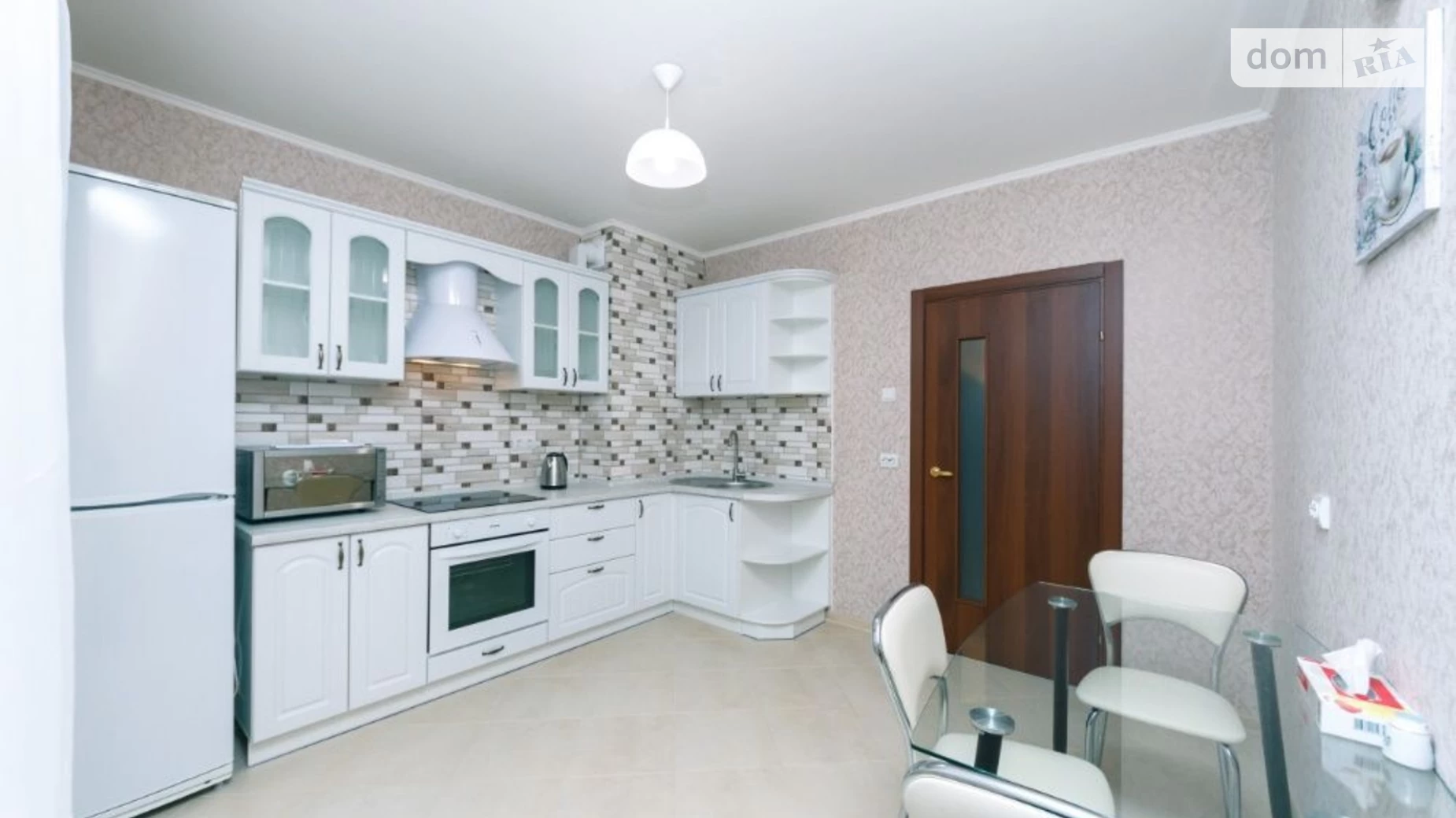 Продається 1-кімнатна квартира 55 кв. м у Вишгороді, вул. Кургузова