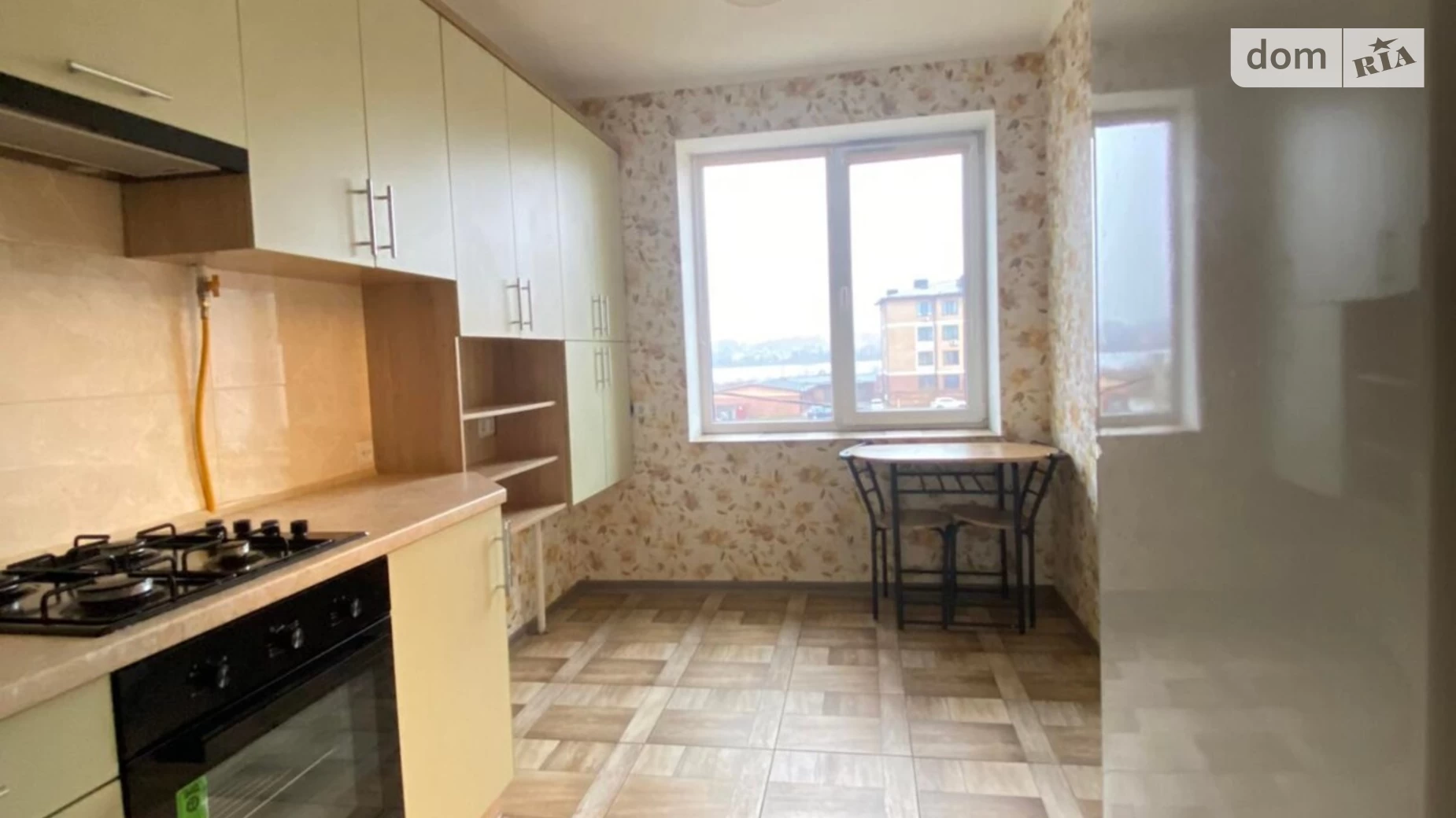 Продается 1-комнатная квартира 48 кв. м в Ровно