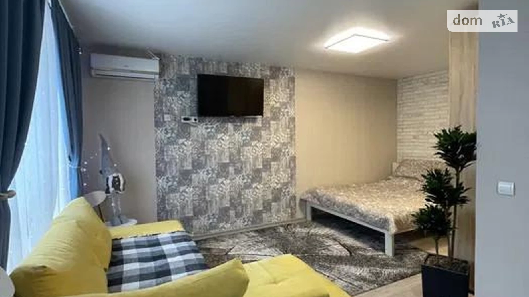 Продается 1-комнатная квартира 37 кв. м в Киеве, ул. Бориса Гмыри, 12Б