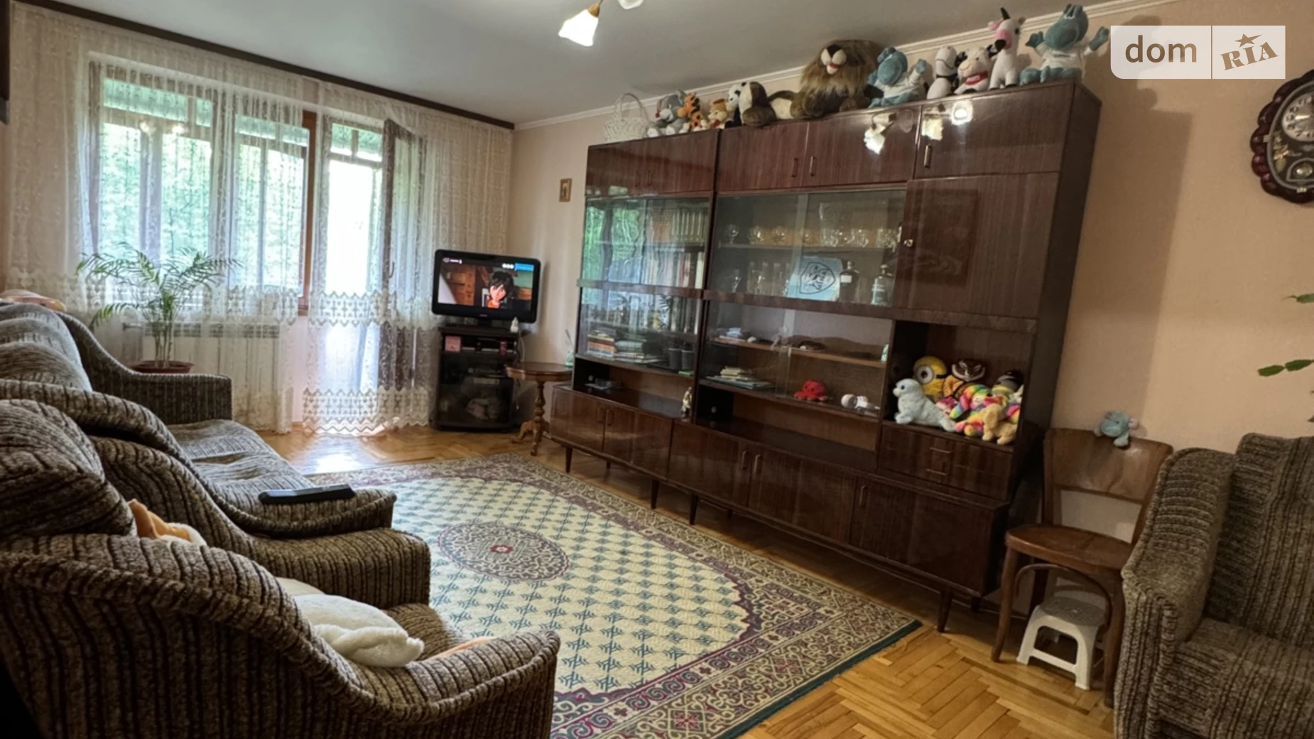 Продается 2-комнатная квартира 45 кв. м в Ужгороде, ул. Заньковецкой